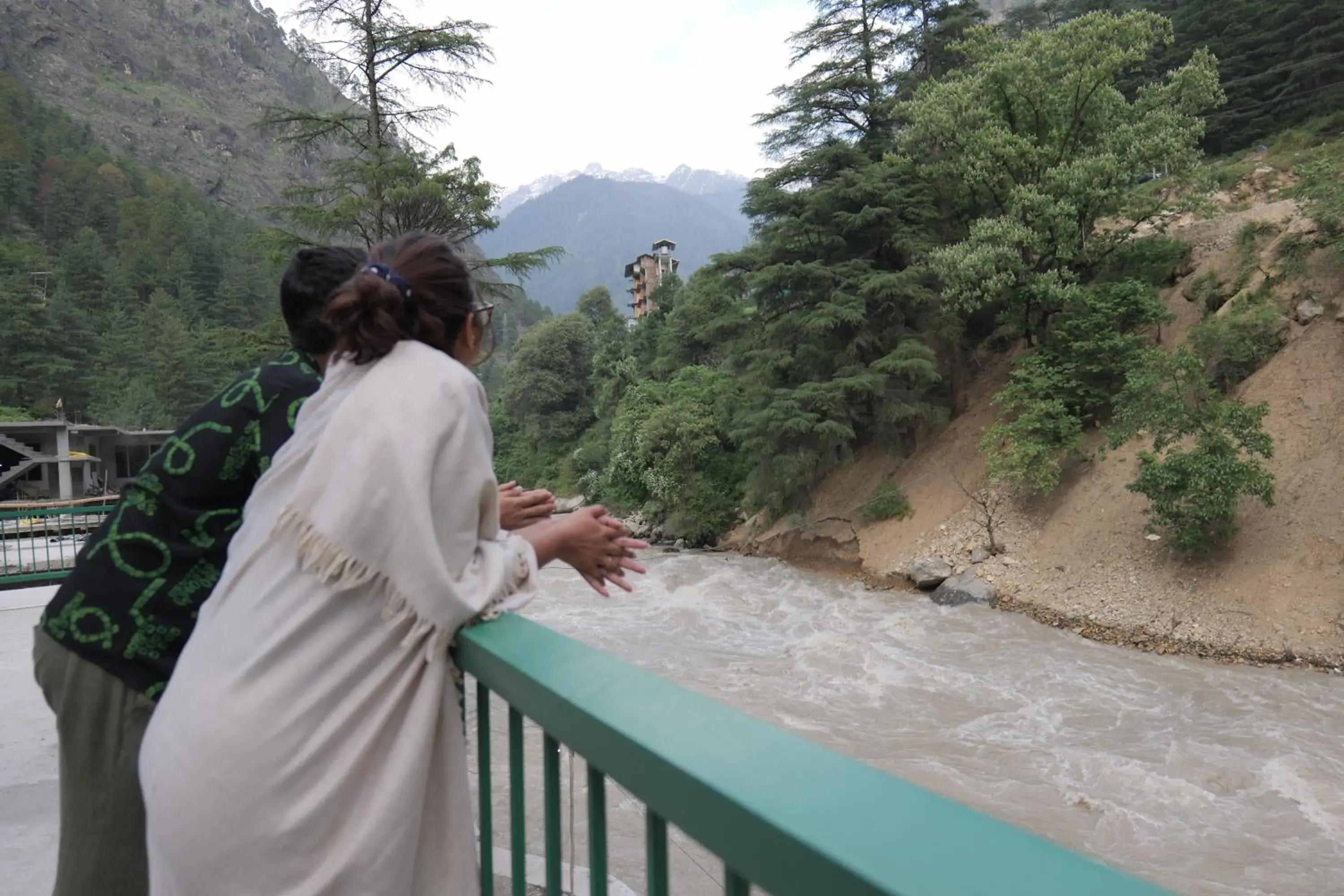 The Trippy Tribe Riverside Hostel Kasol The Trippy Tribe Riverside Hostel Kasol