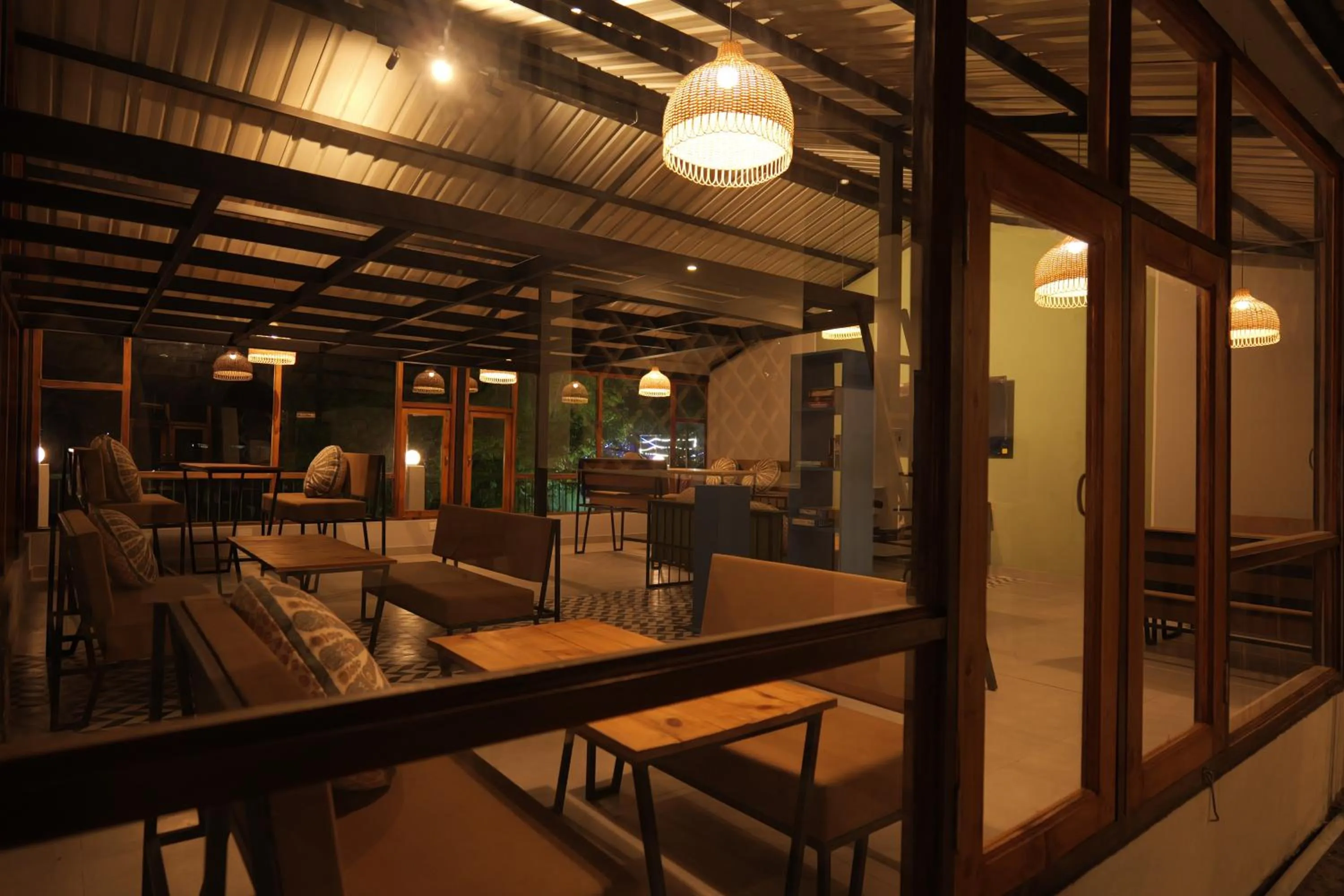 The Trippy Tribe Riverside Hostel Kasol