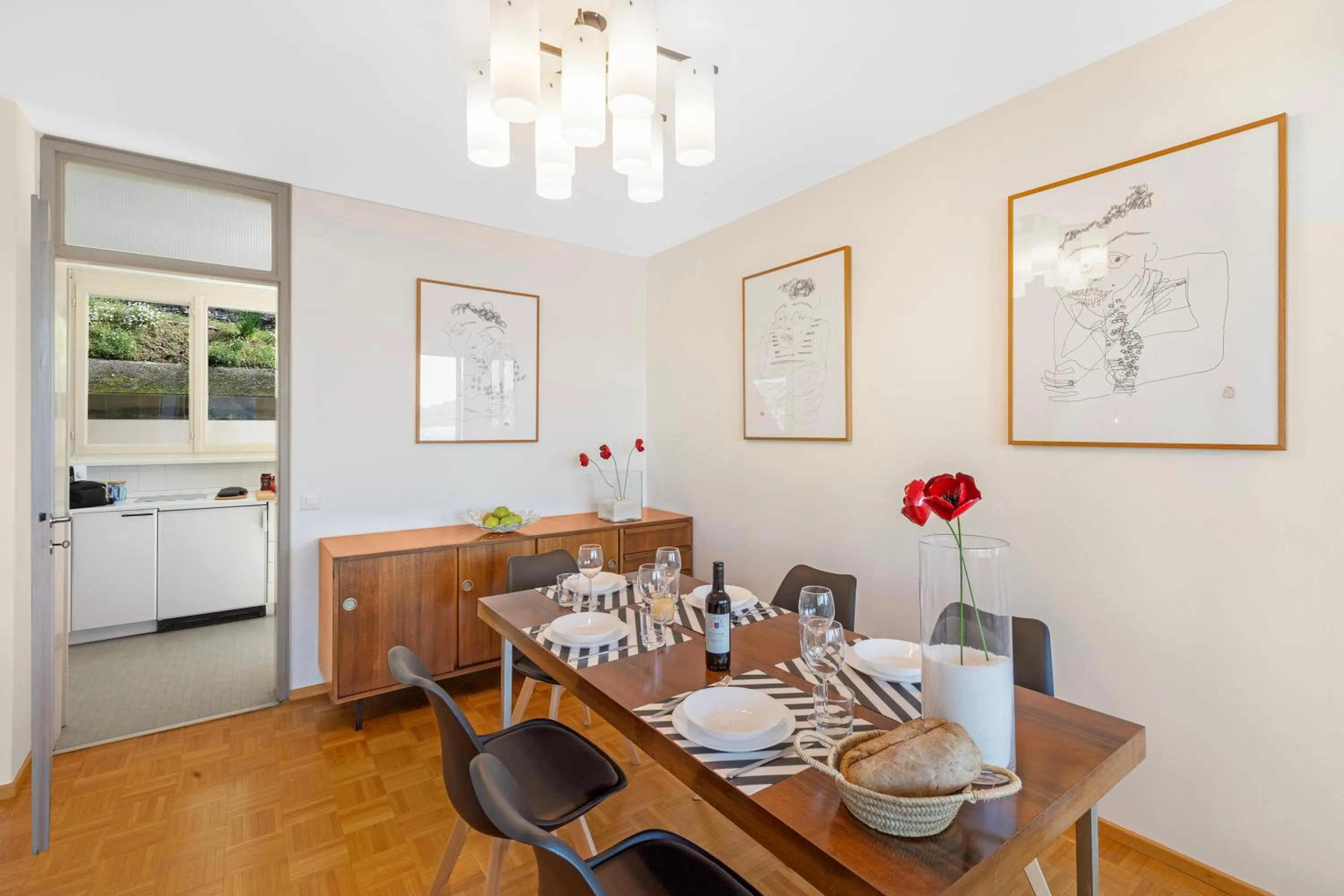 Dining area in Casa Serenella Splendid Lake View - Happy Rentals