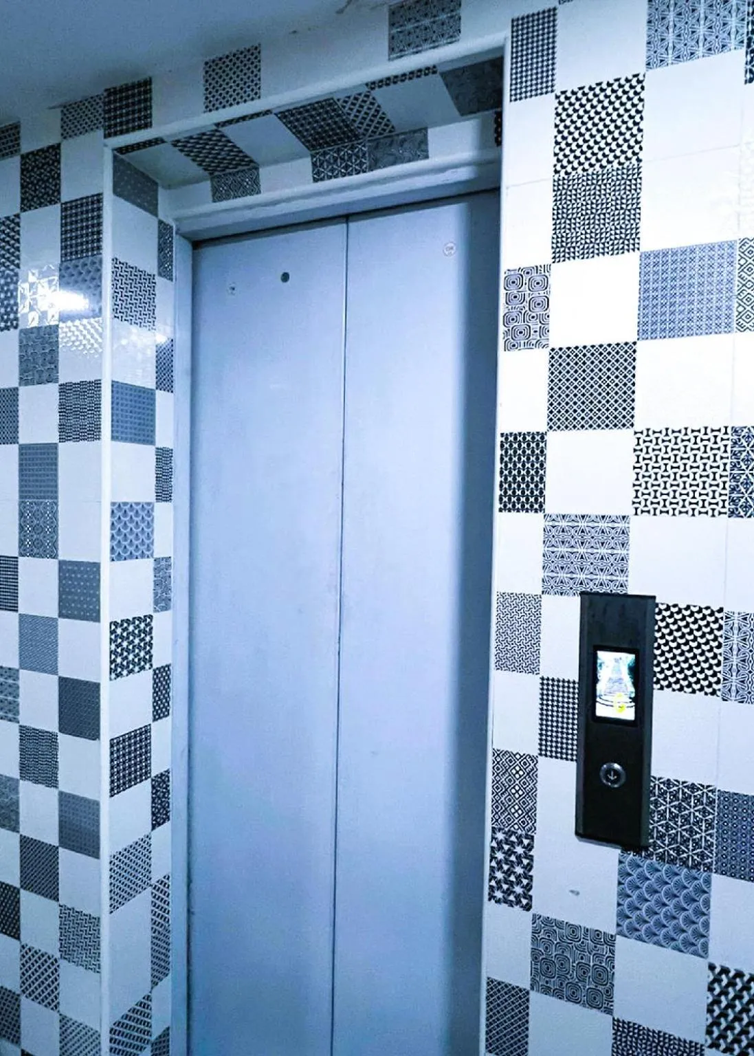 elevator in ARK HOTEL MELAWATI