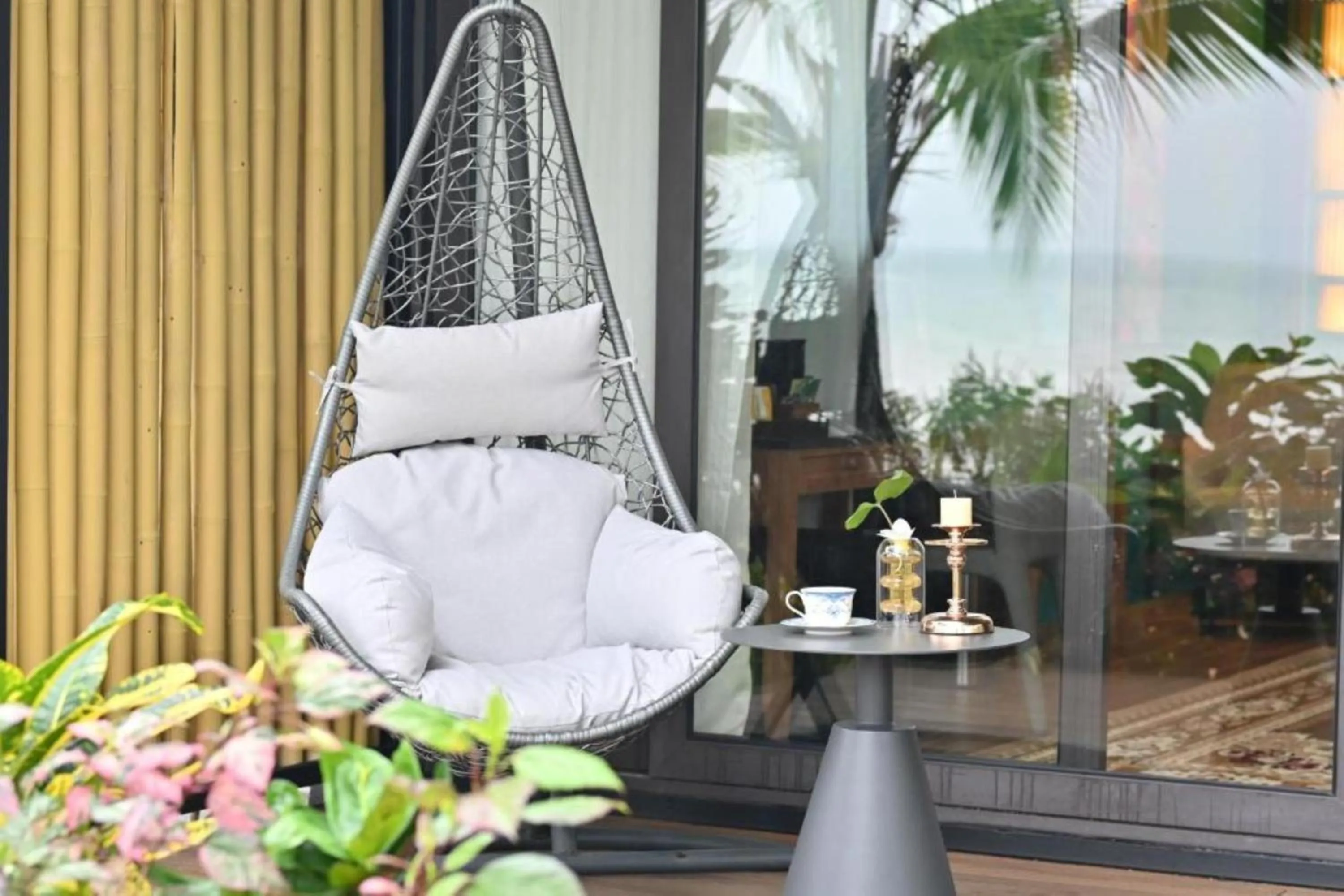 Patio in Big Sun Residences By iRETREAT