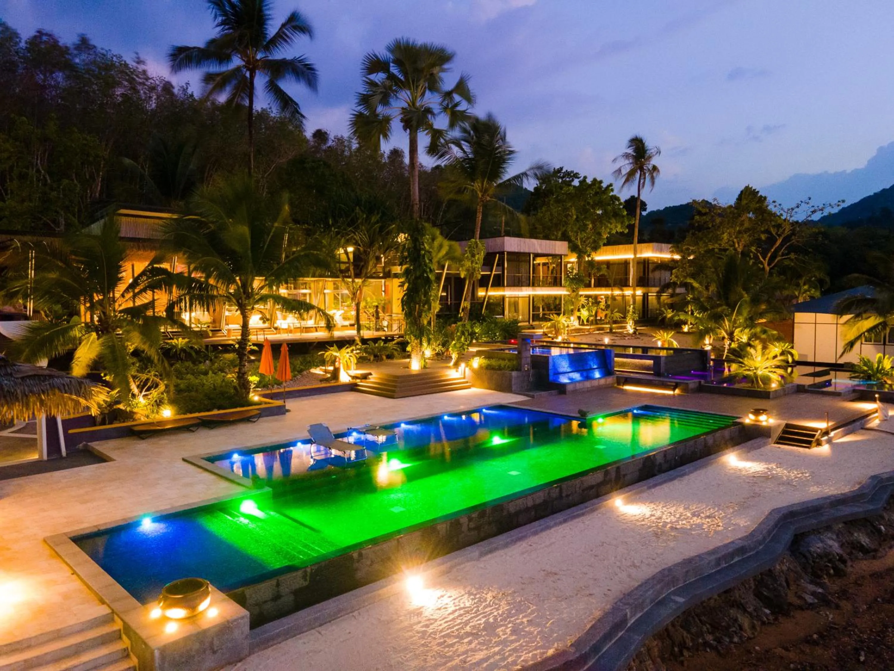 Property building in Big Sun Residences By iRETREAT