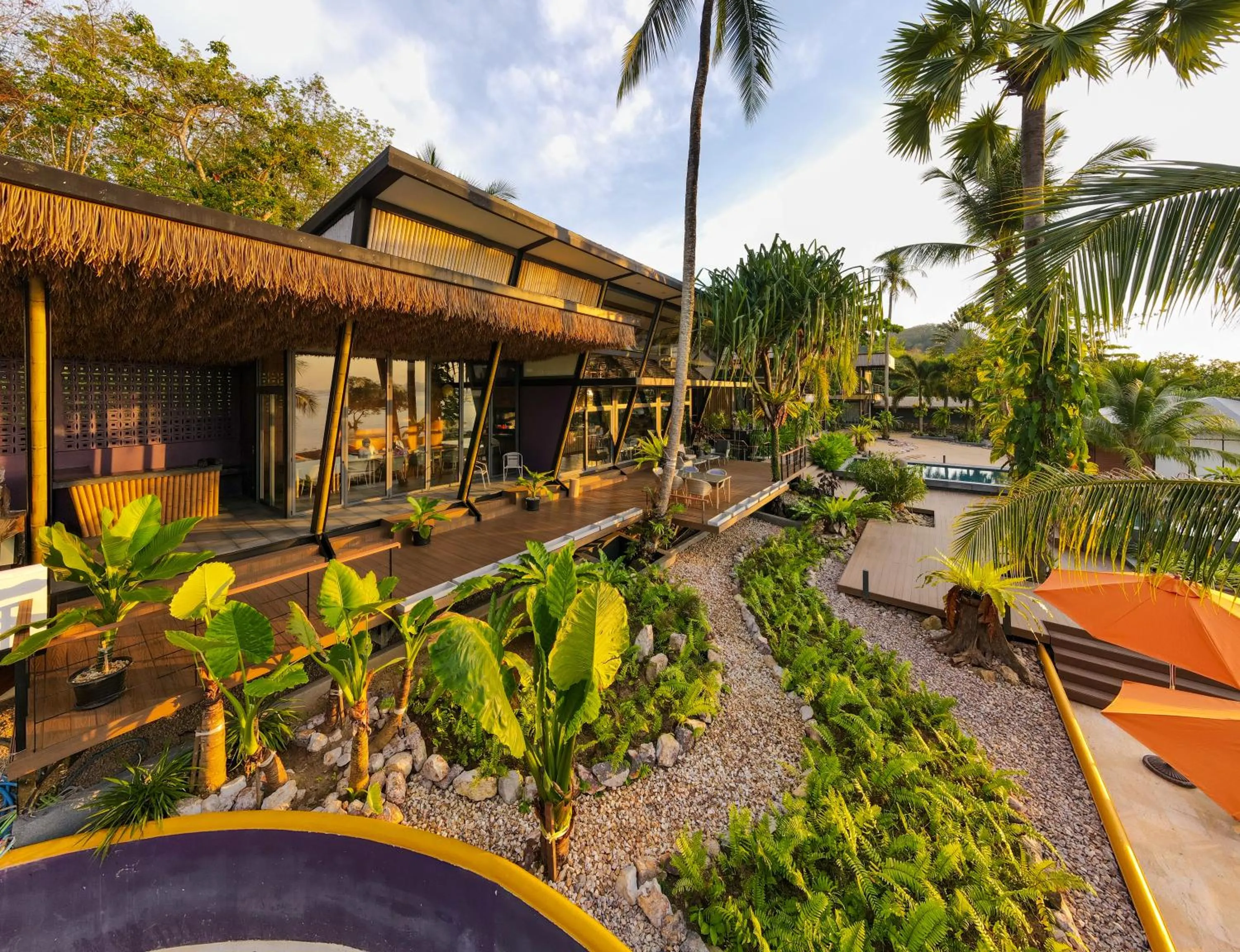 Garden in Big Sun Residences By iRETREAT