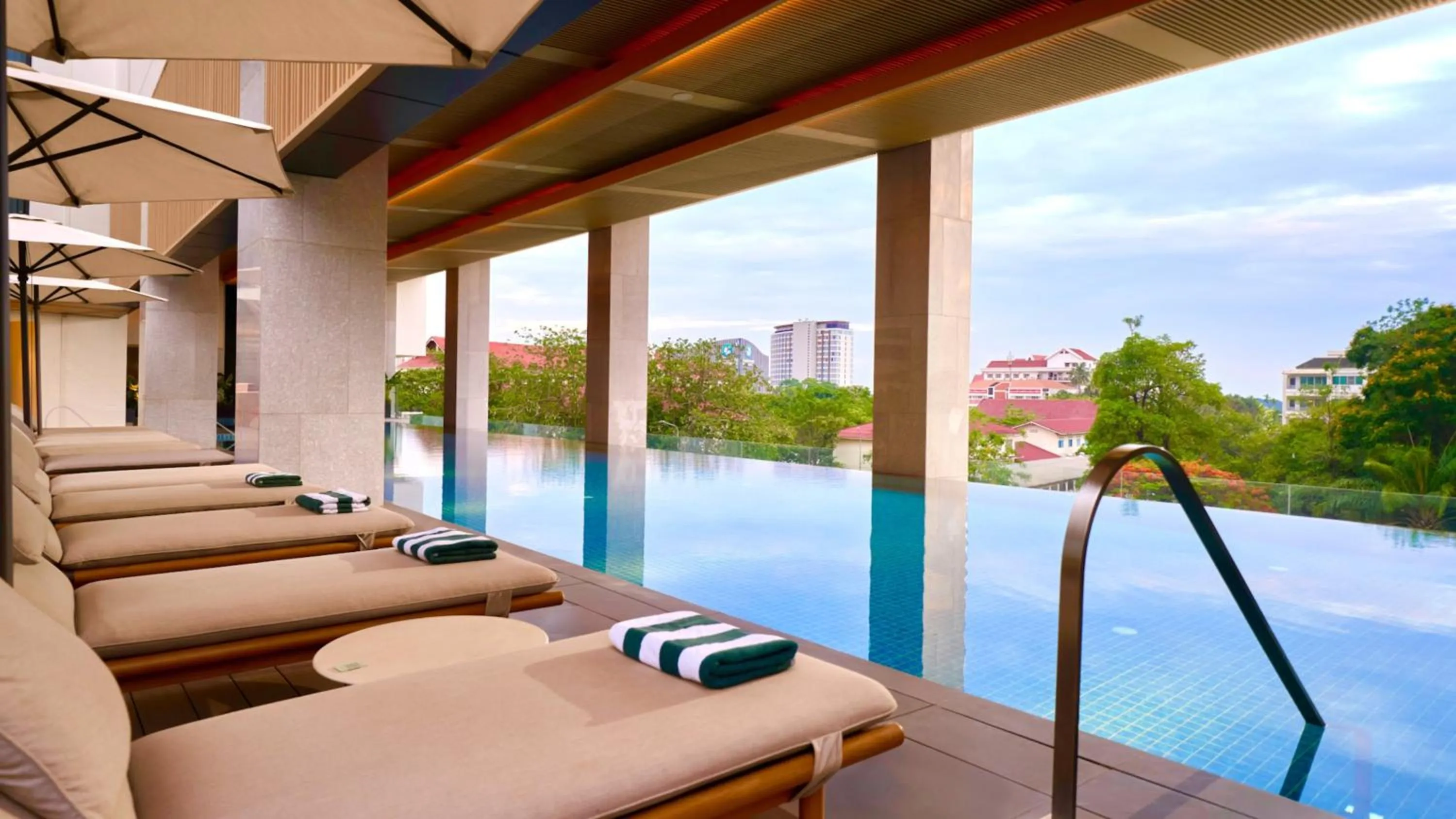 Swimming pool in Holiday Inn & Suites Vientiane by IHG