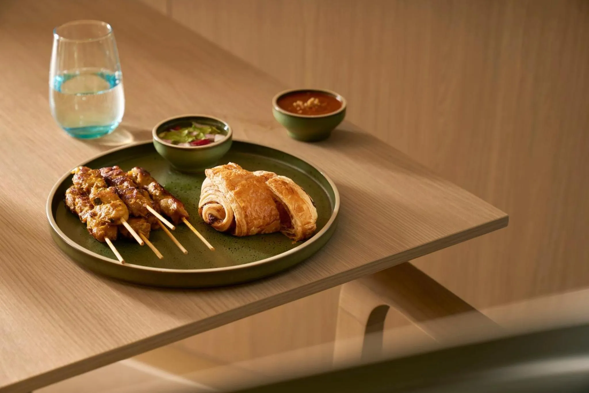 Restaurant/places to eat in Holiday Inn & Suites Vientiane by IHG