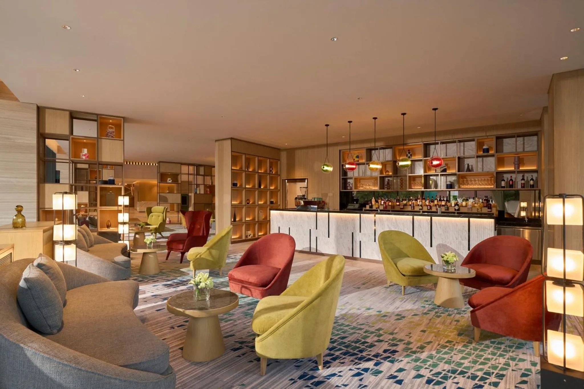 Lounge or bar in Holiday Inn & Suites Vientiane by IHG