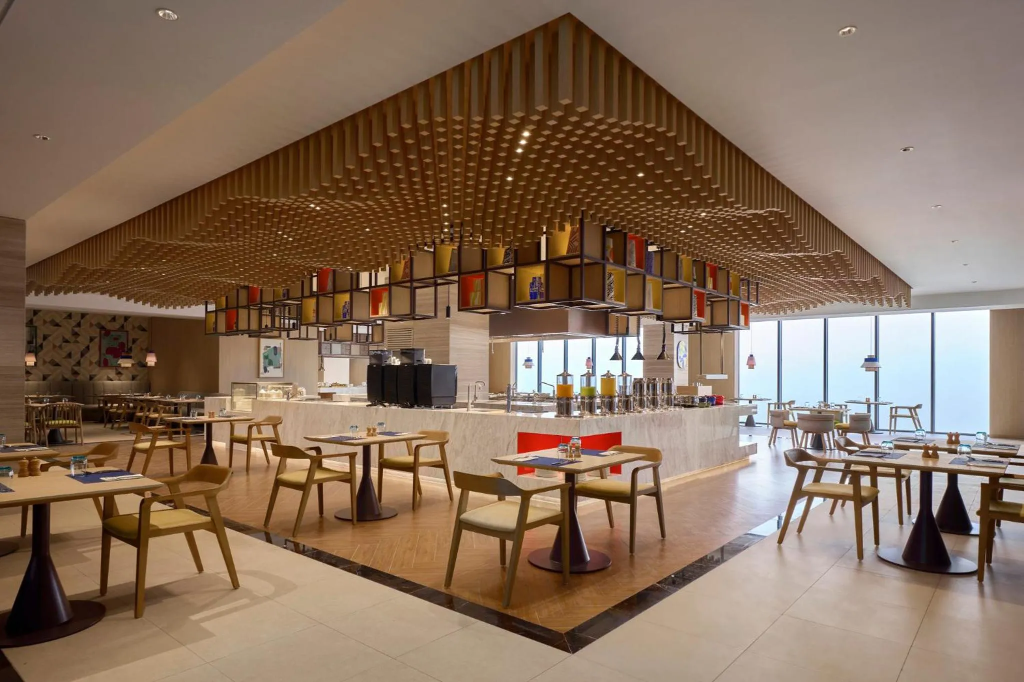 Restaurant/places to eat in Holiday Inn & Suites Vientiane by IHG