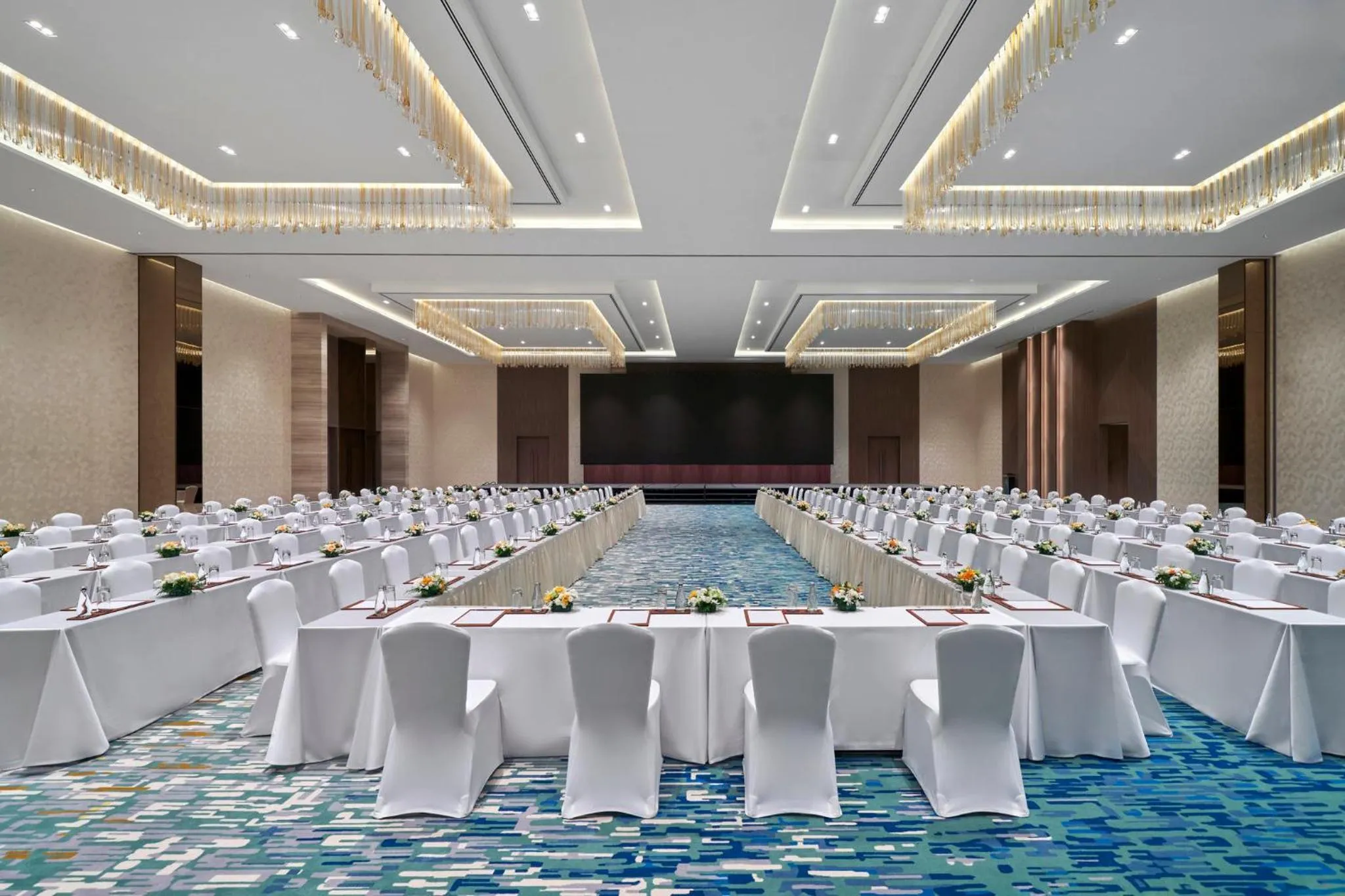 Meeting/conference room in Holiday Inn & Suites Vientiane by IHG
