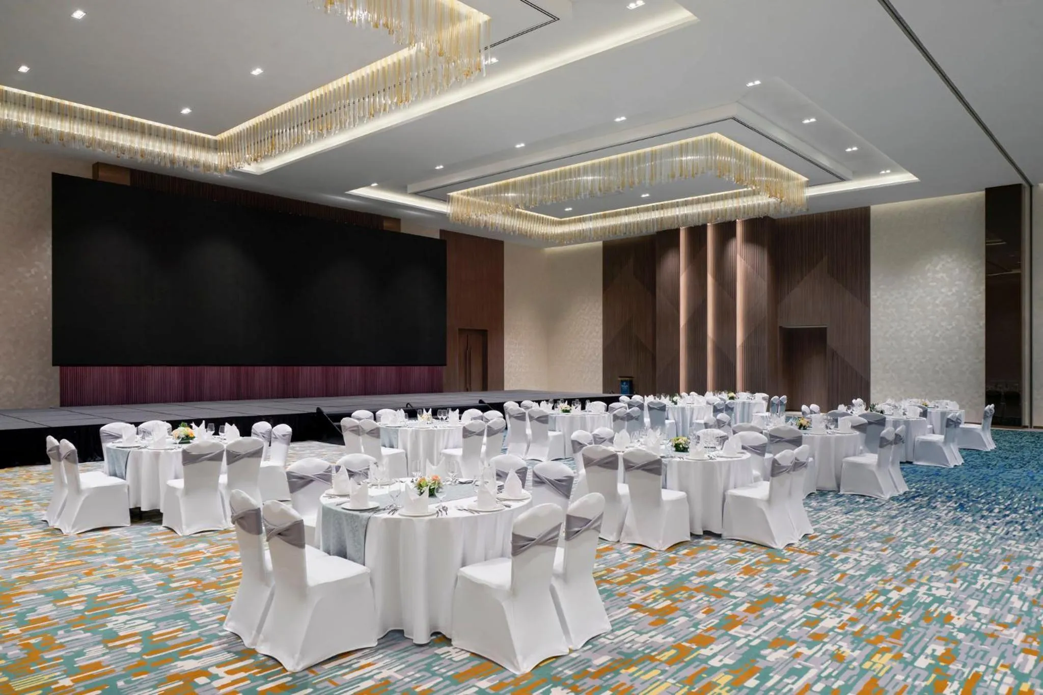 Meeting/conference room in Holiday Inn & Suites Vientiane by IHG