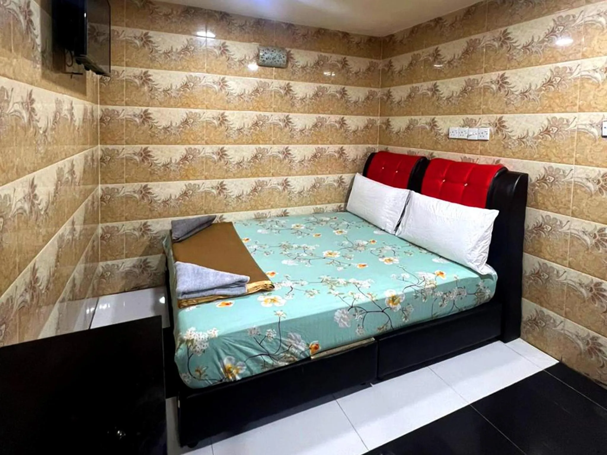 Bed in ARK Hotel Taman Samudra