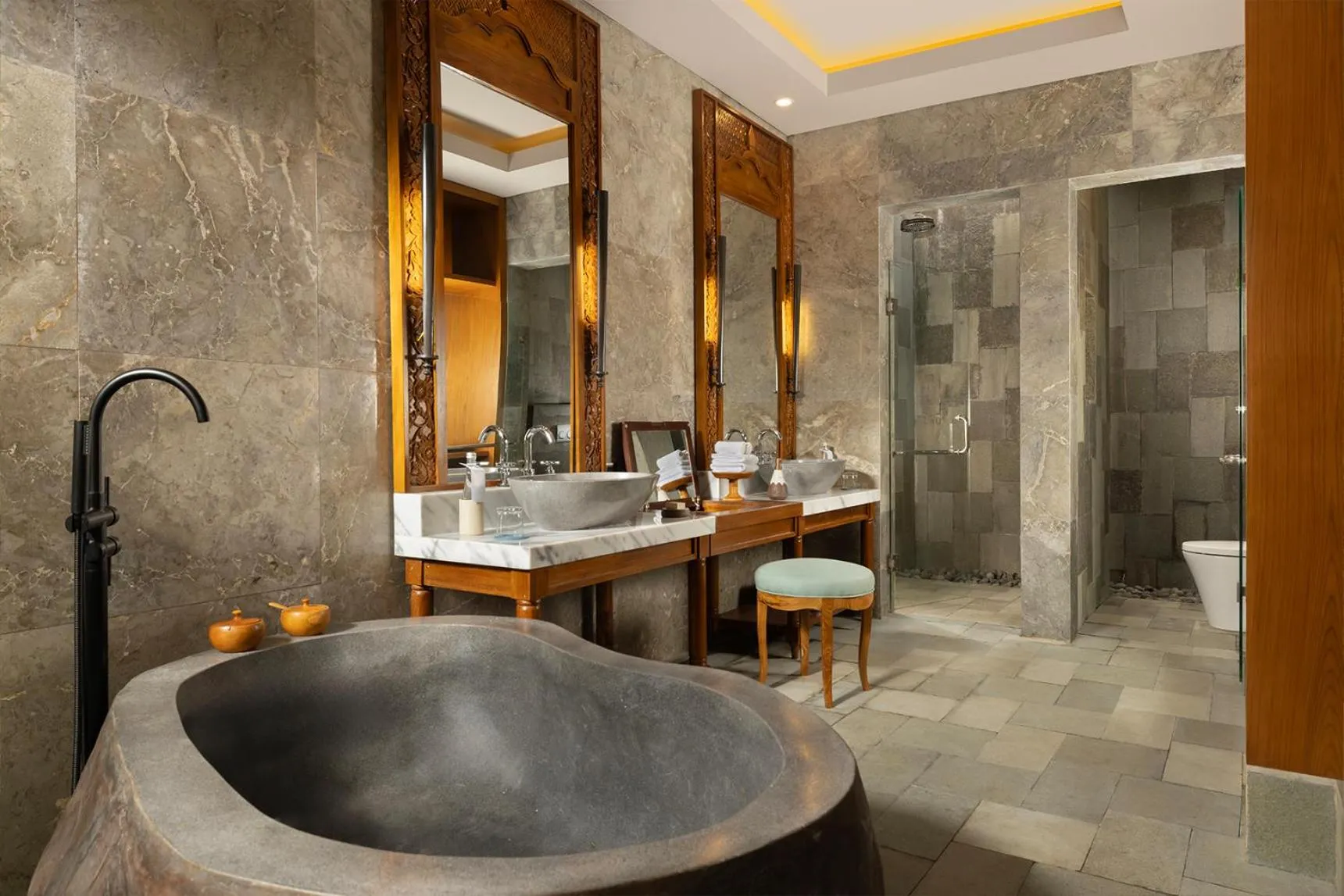 Shower in Abisena Wellness & Resort Ubud-Adult Only