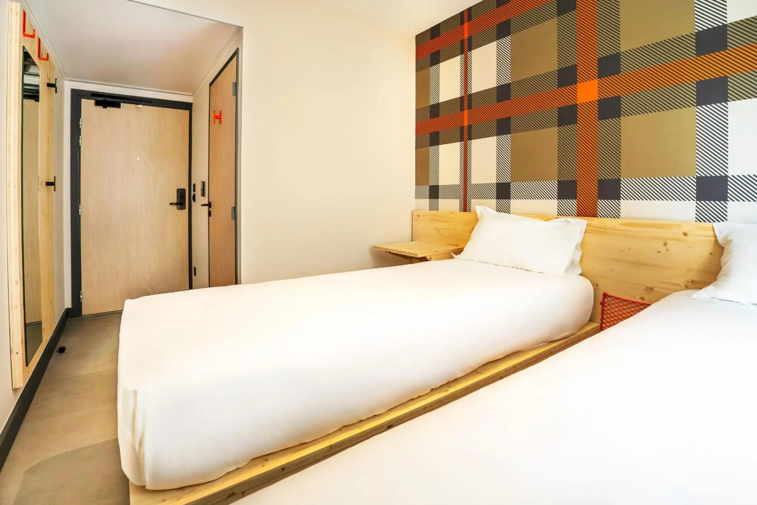 Bedroom, Bed in easyHotel Marseille Euromed Bedroom, Bed in easyHotel Marseille Euromed