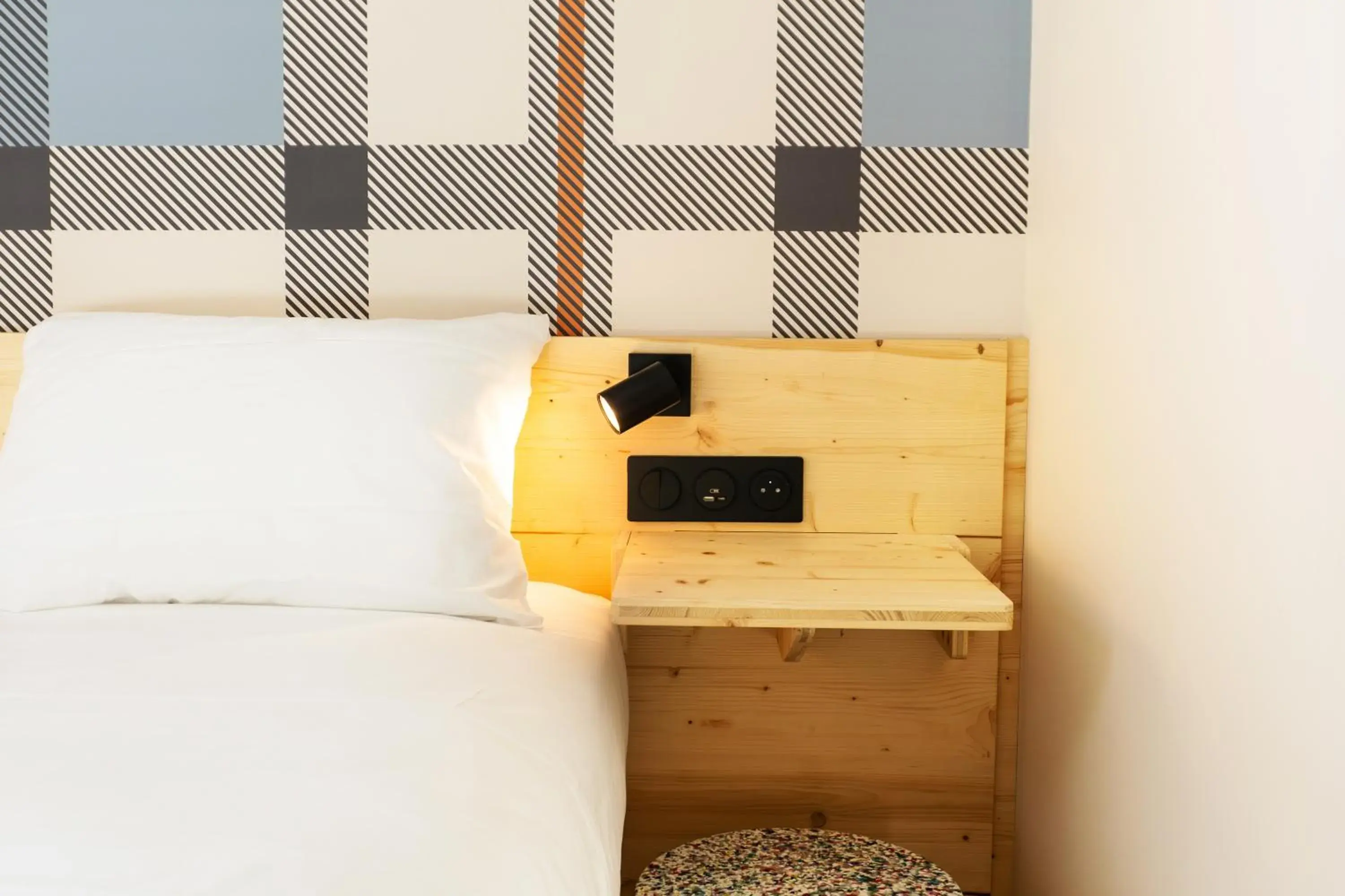 Bedroom, Bed in easyHotel Marseille Euromed Bedroom, Bed in easyHotel Marseille Euromed