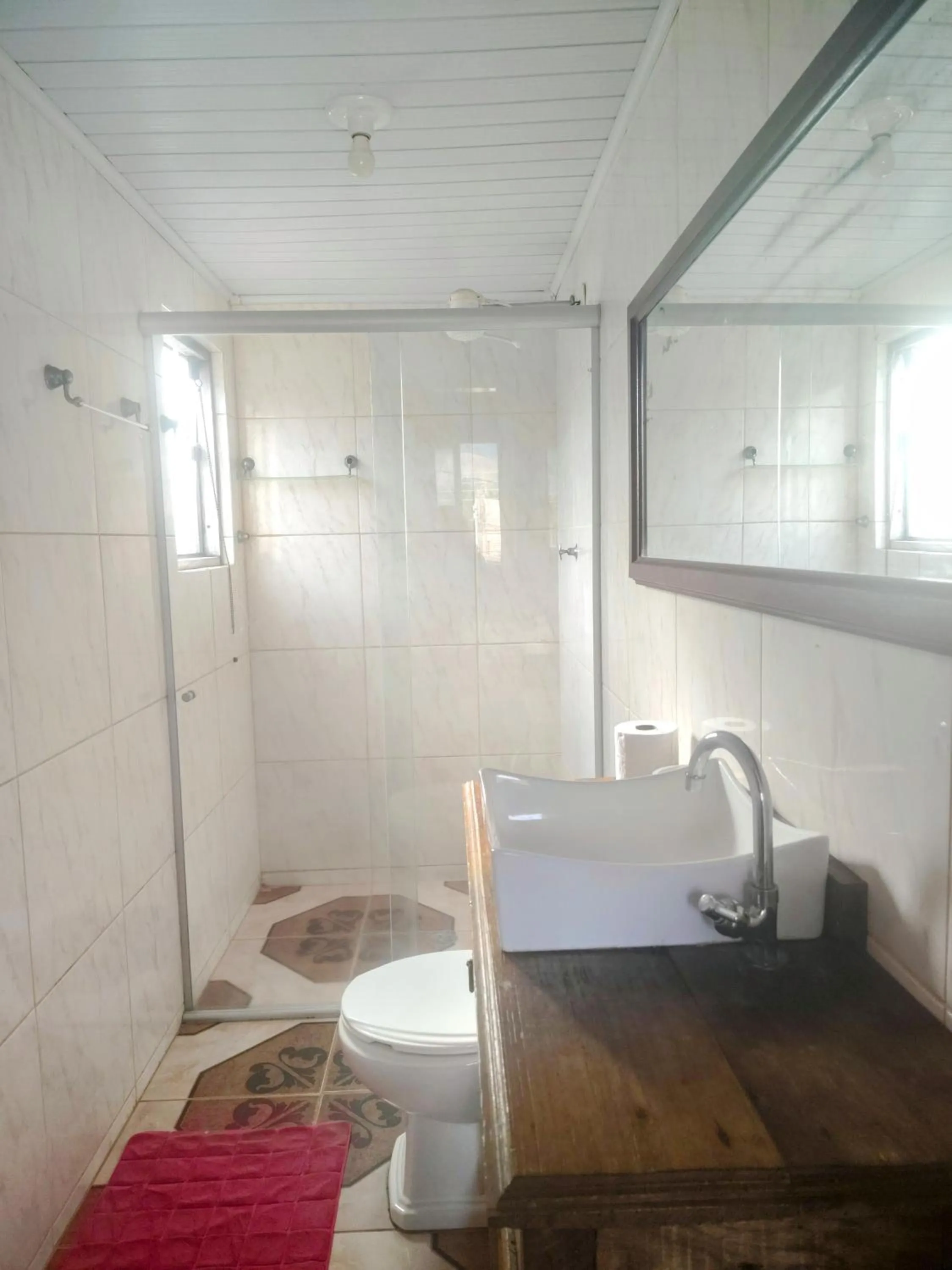 Shower in Pousada Aconchego Recanto Do Mar