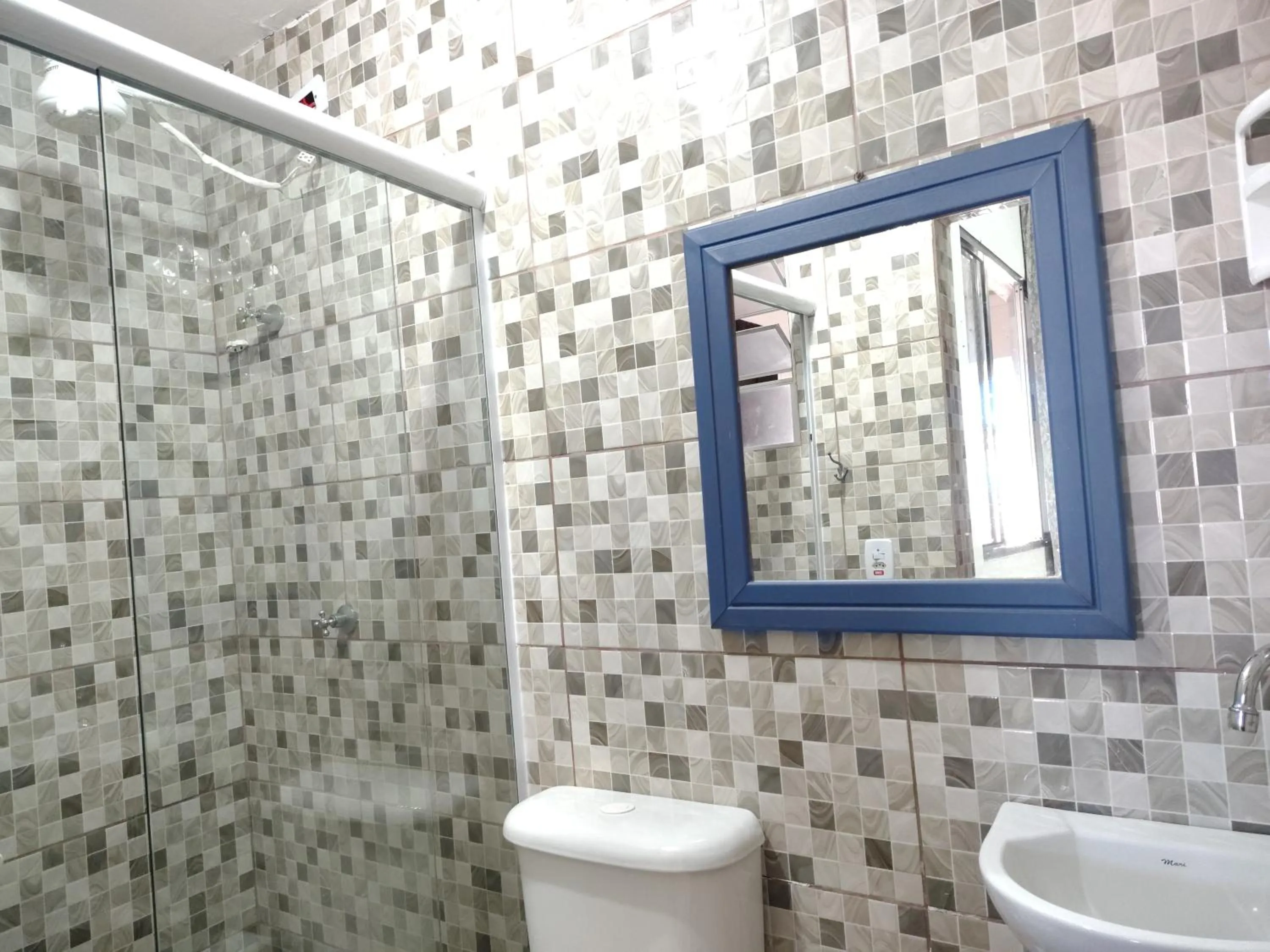 Shower in Pousada Aconchego Recanto Do Mar