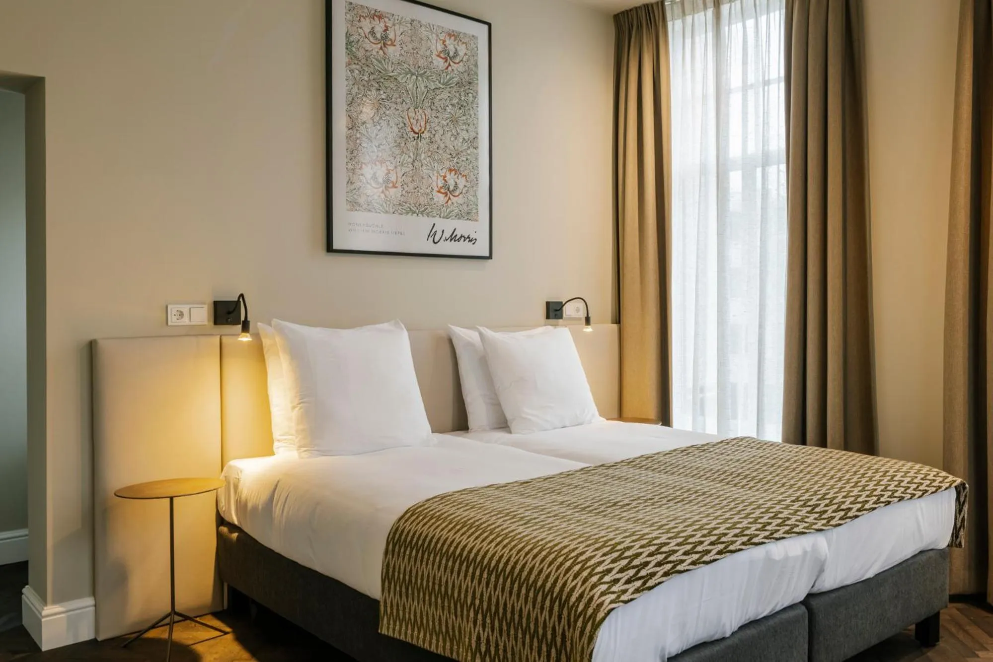 Bed in Hotel Bloemendaal by BHC