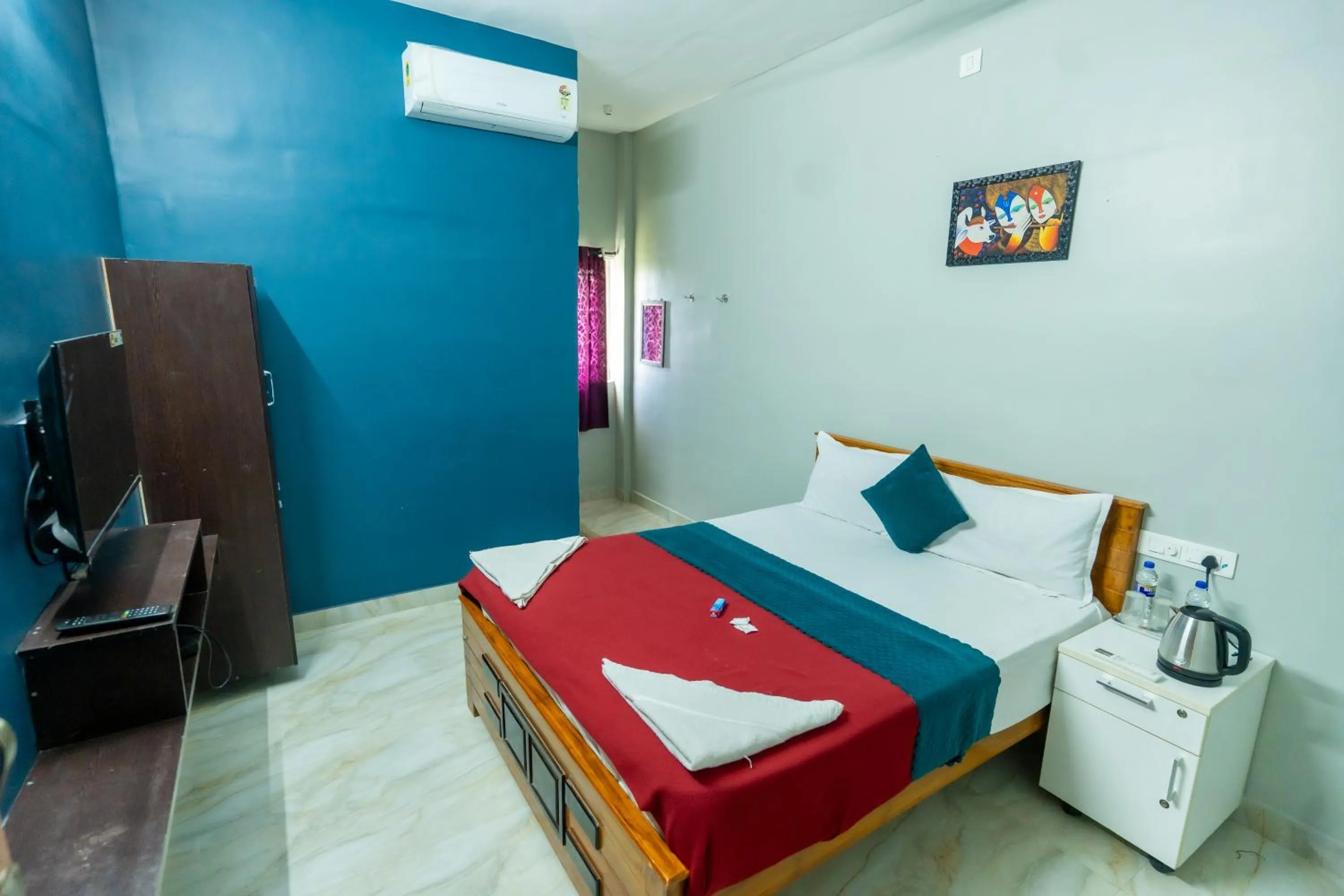 Photo of the whole room, Bed in Aryas Residency- Near Isha Foundation Coimbatore & Karunya University