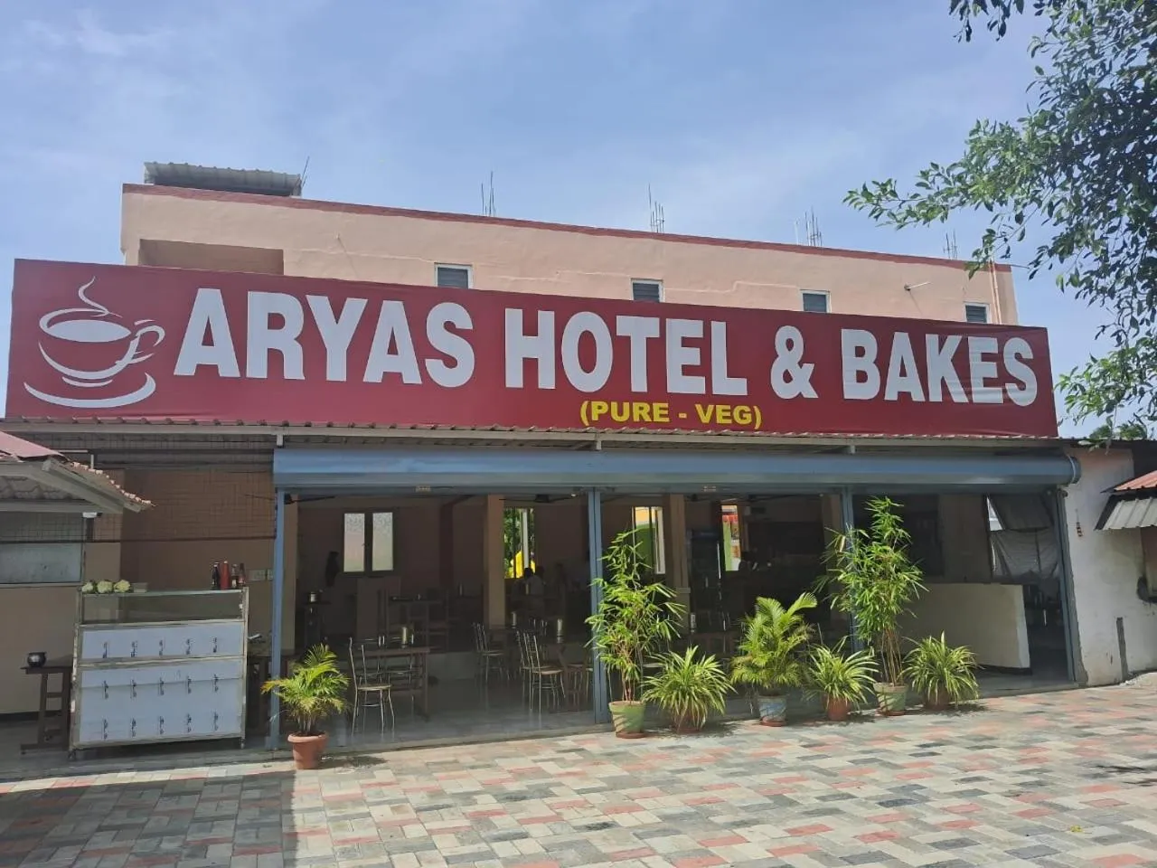 Restaurant/places to eat in Aryas Residency- Near Isha Foundation Coimbatore & Karunya University