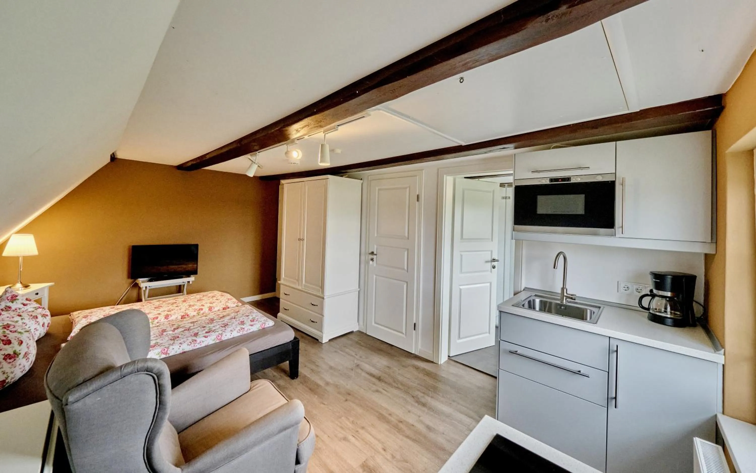 Double Room with Kitchenette in Hausdeich