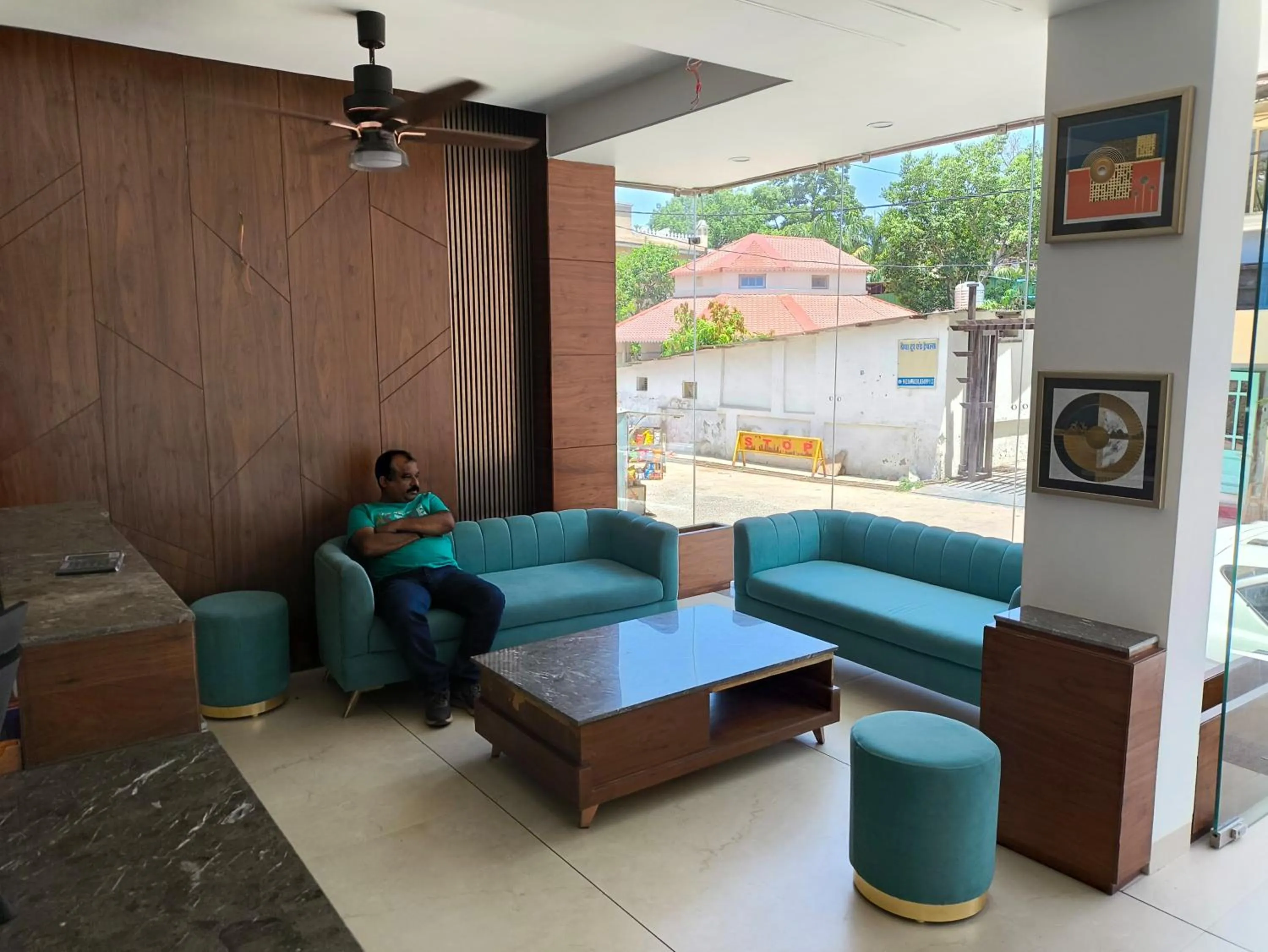 Lobby or reception in Hotel Divine Peak