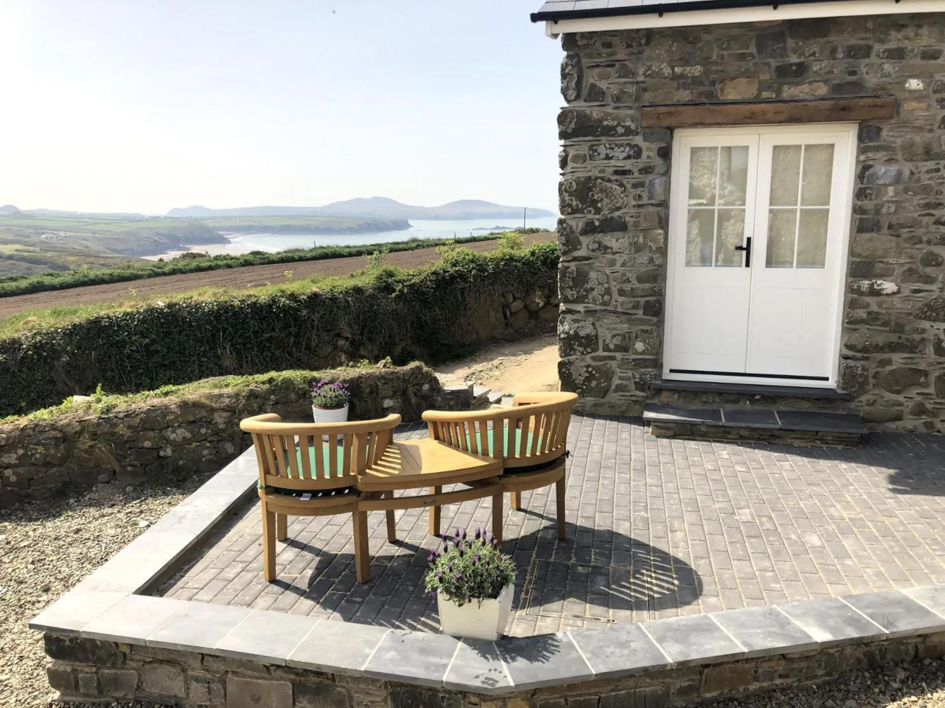 Floor plan in Swn y Môr - 1 Bedroom Cottage - Whitesands