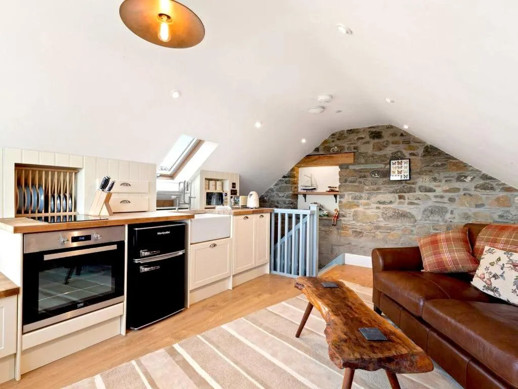 Floor plan in Swn y Môr - 1 Bedroom Cottage - Whitesands