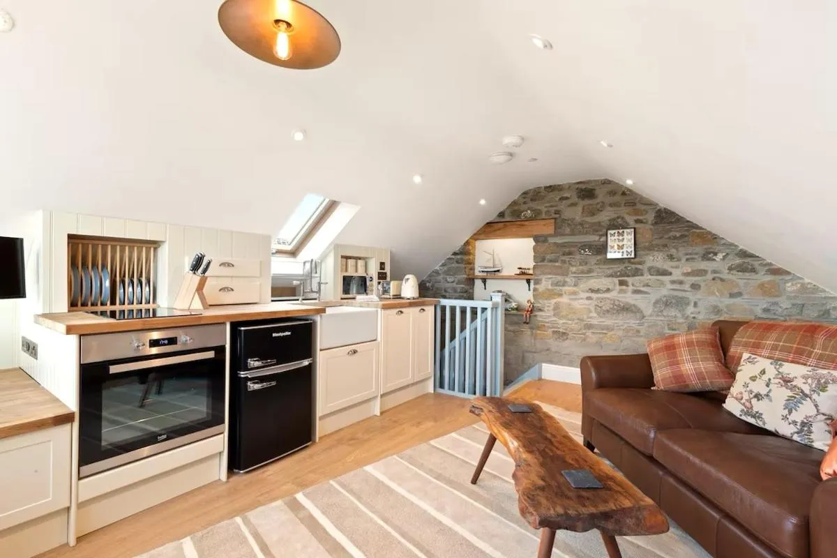 Floor plan in Swn y Môr - 1 Bedroom Cottage - Whitesands