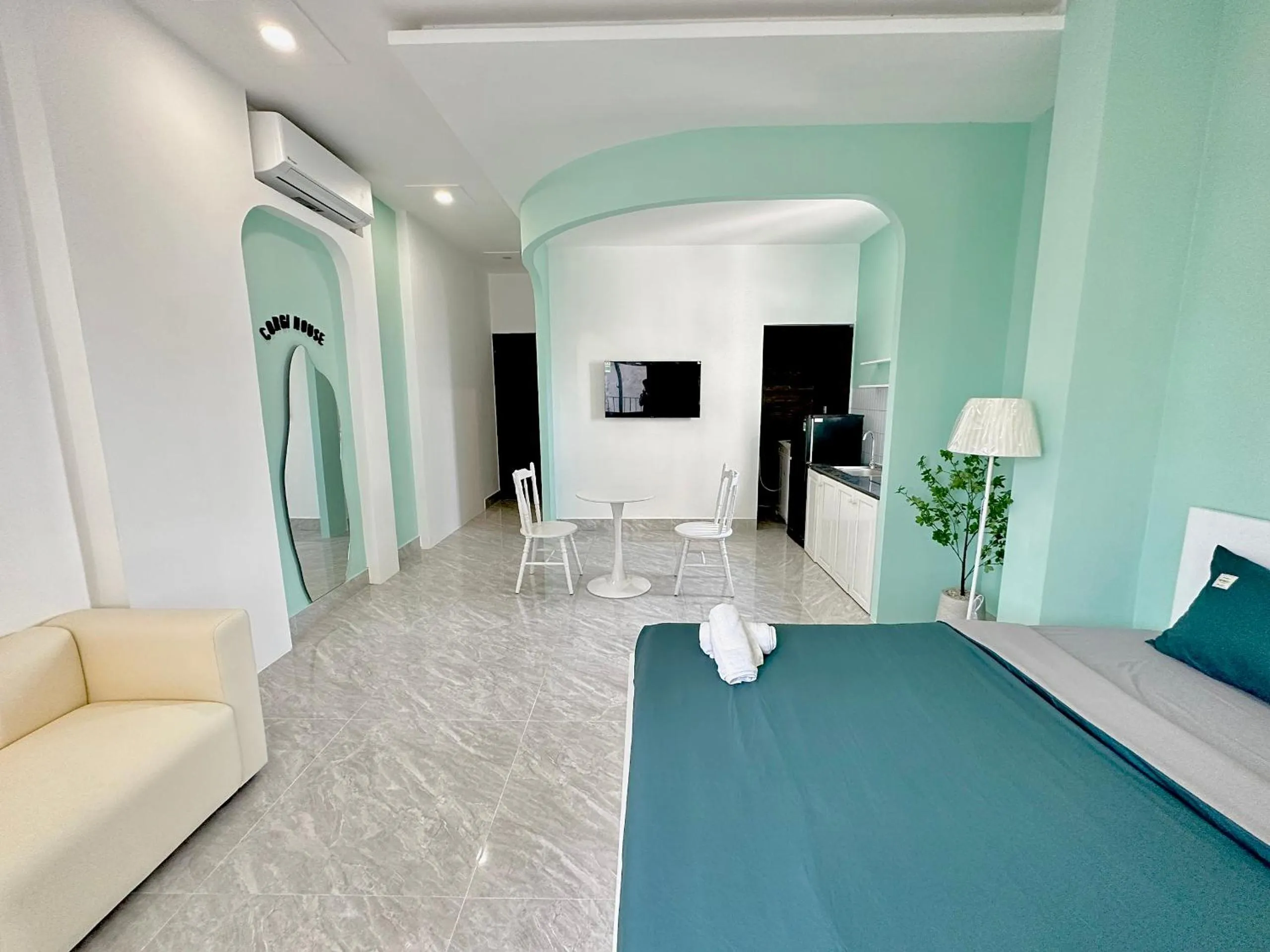 Bed in Corgi House Danang