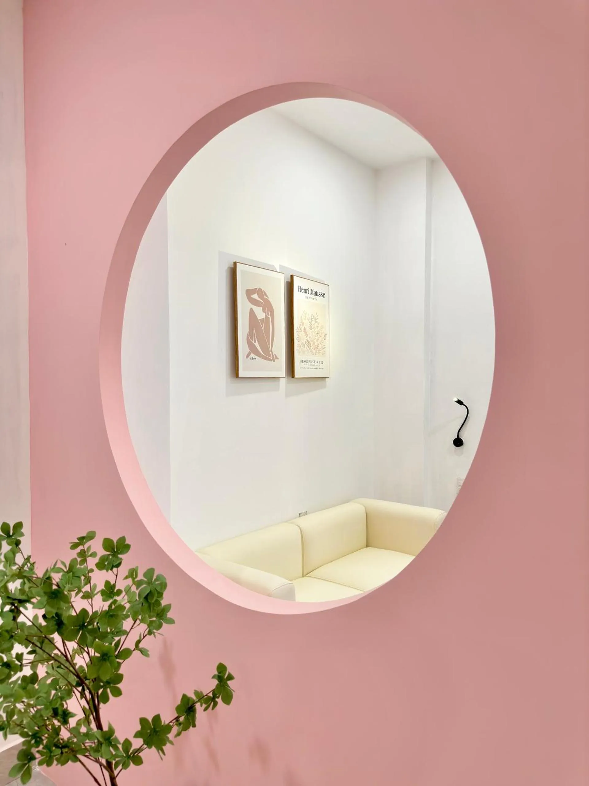 Living room in Corgi House Danang