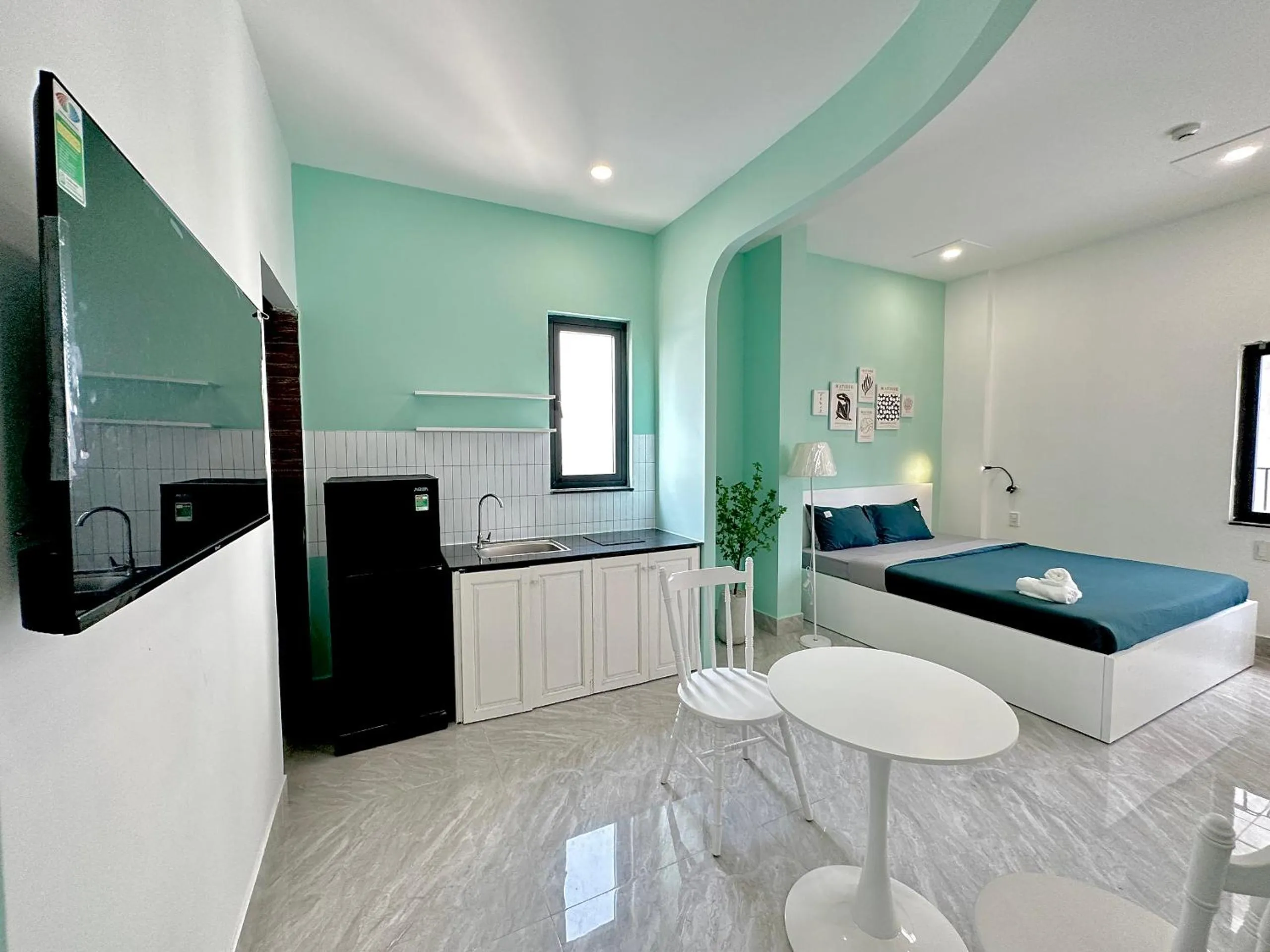 Bed in Corgi House Danang