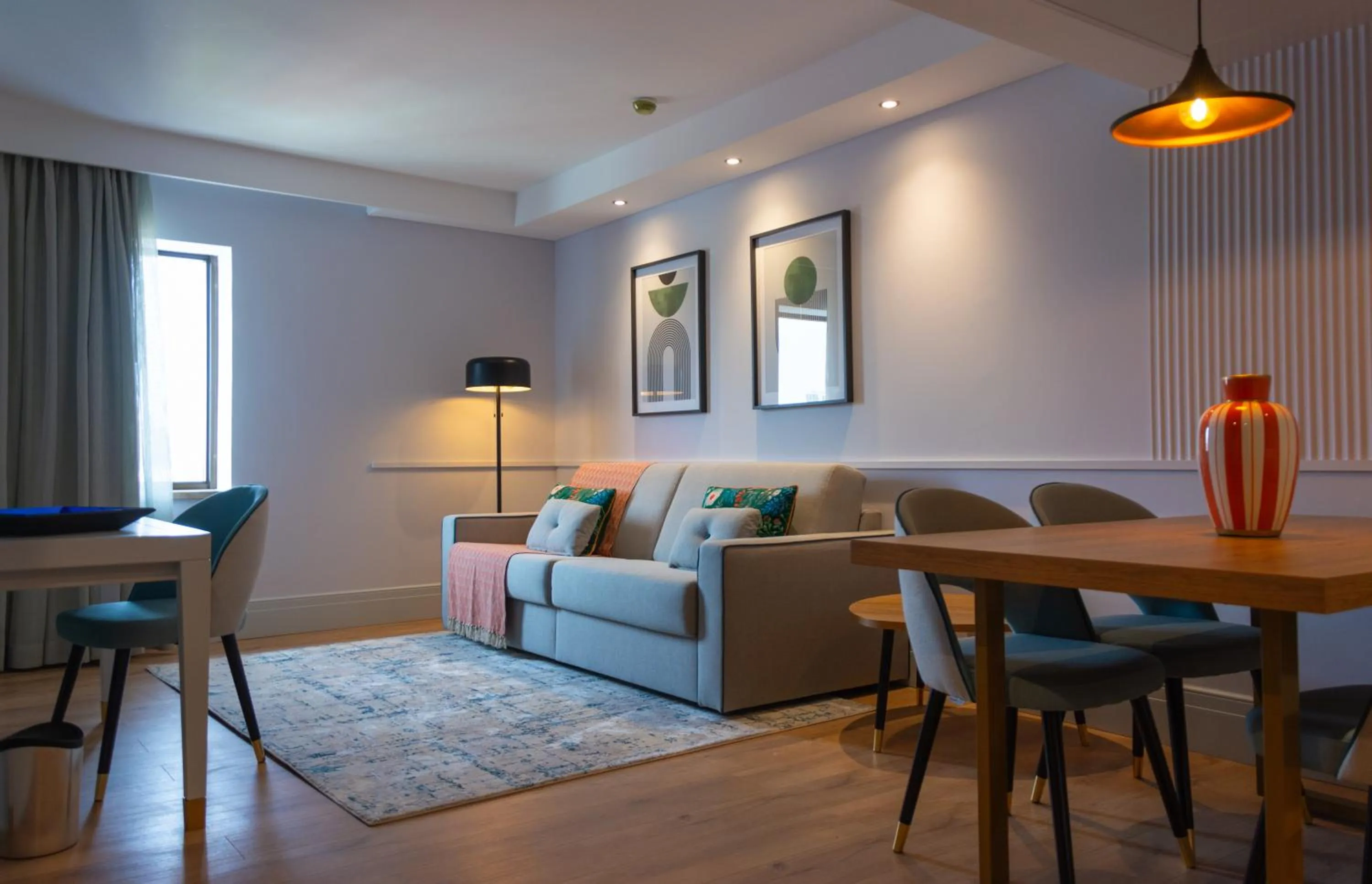 Living room in VIP Executive Suites do Marquês Hotel