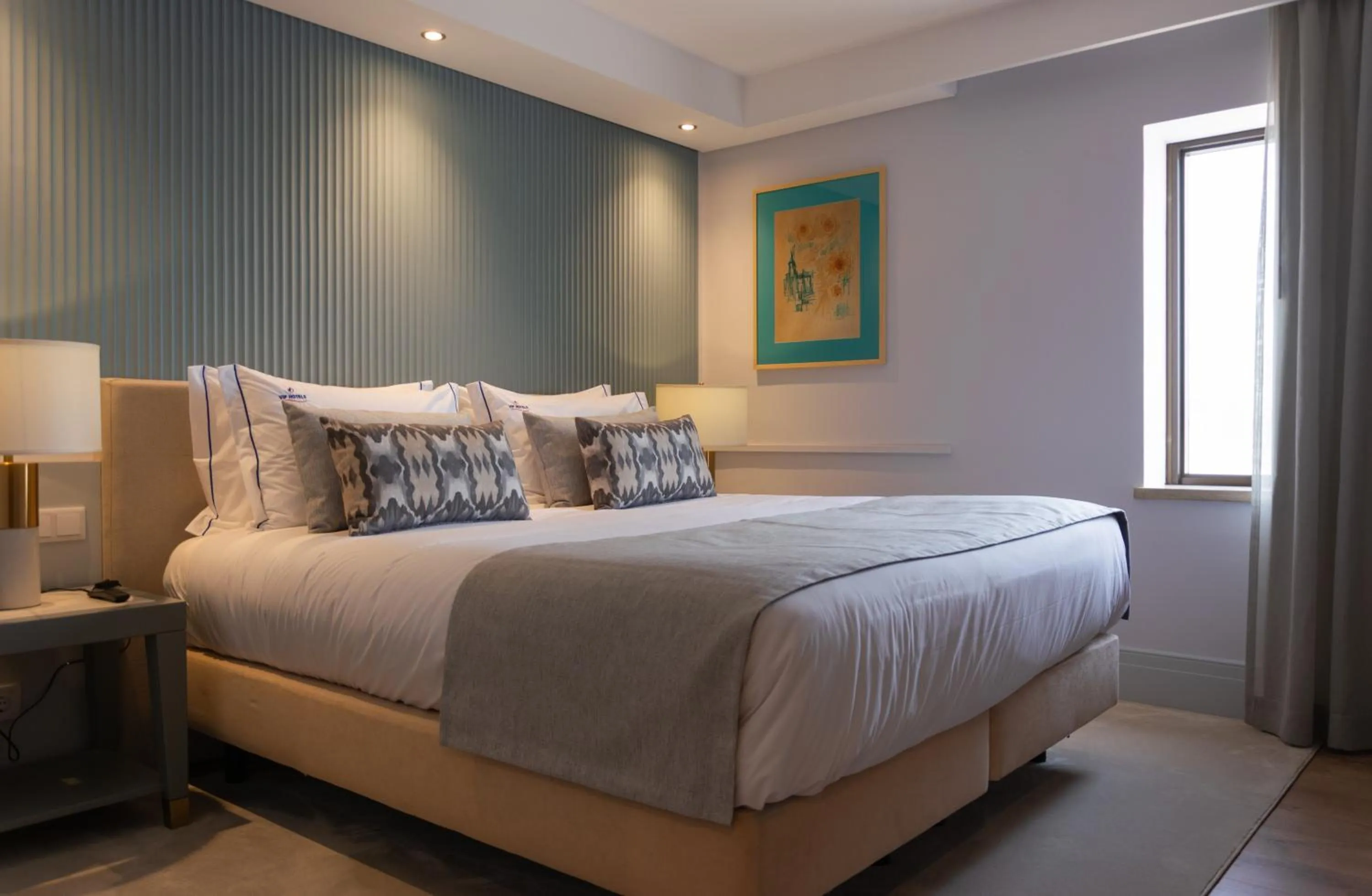 Bedroom, Bed in VIP Executive Suites do Marquês Hotel