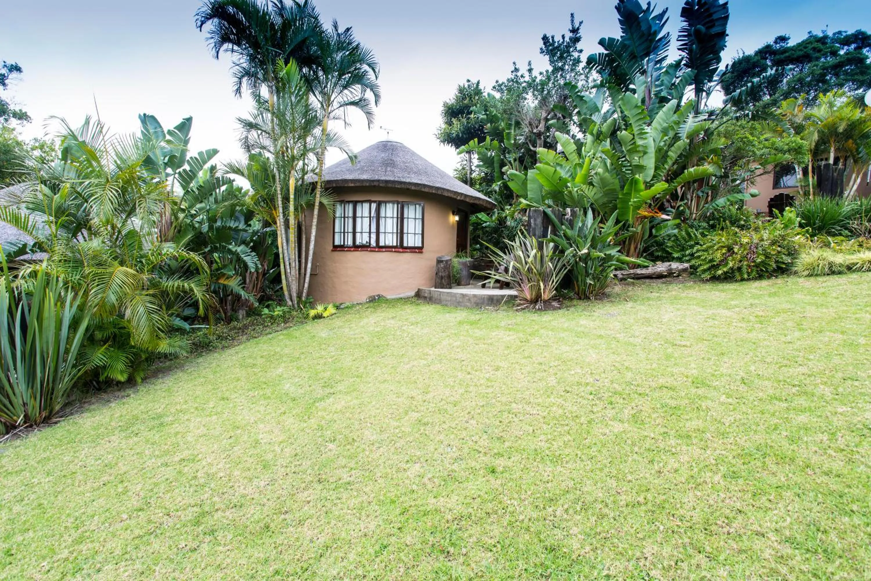 Garden view in Fish Eagle Manor