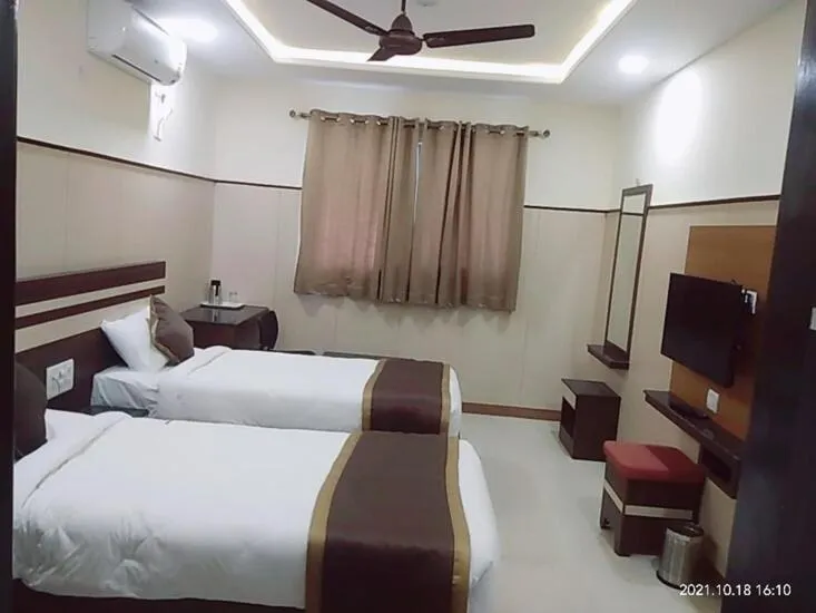 Bed in Anand Regency Majestic