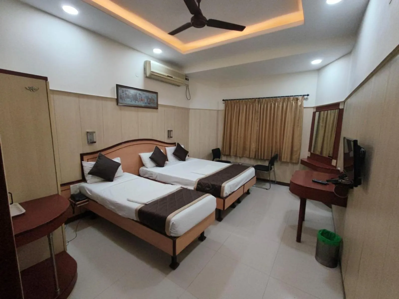 Bed in Anand Regency Majestic