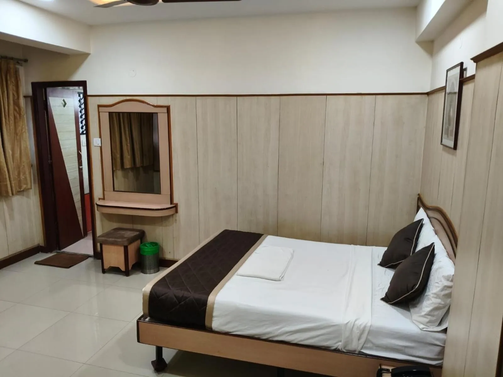Bed in Anand Regency Majestic