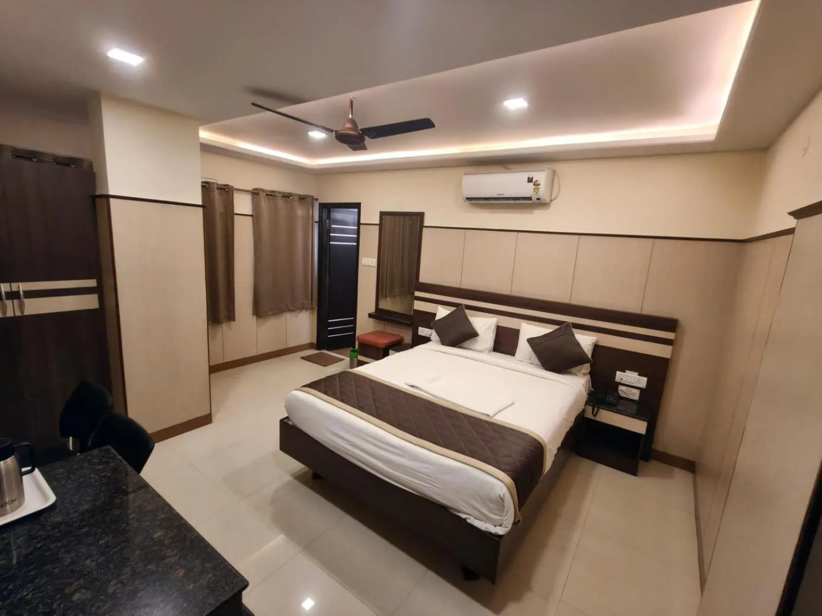 Bed in Anand Regency Majestic
