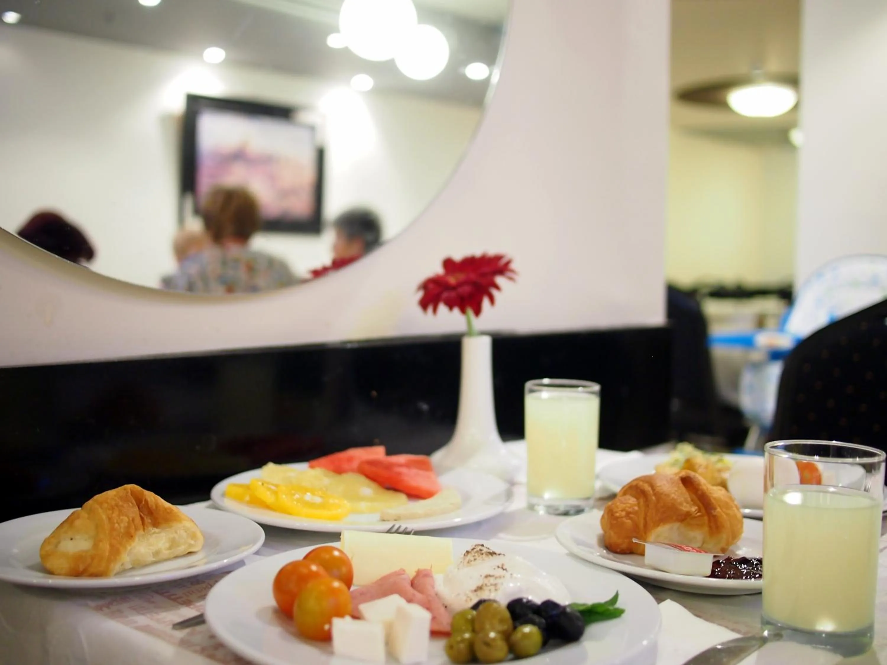 Buffet breakfast in Grand Park Hotel Jerusalem