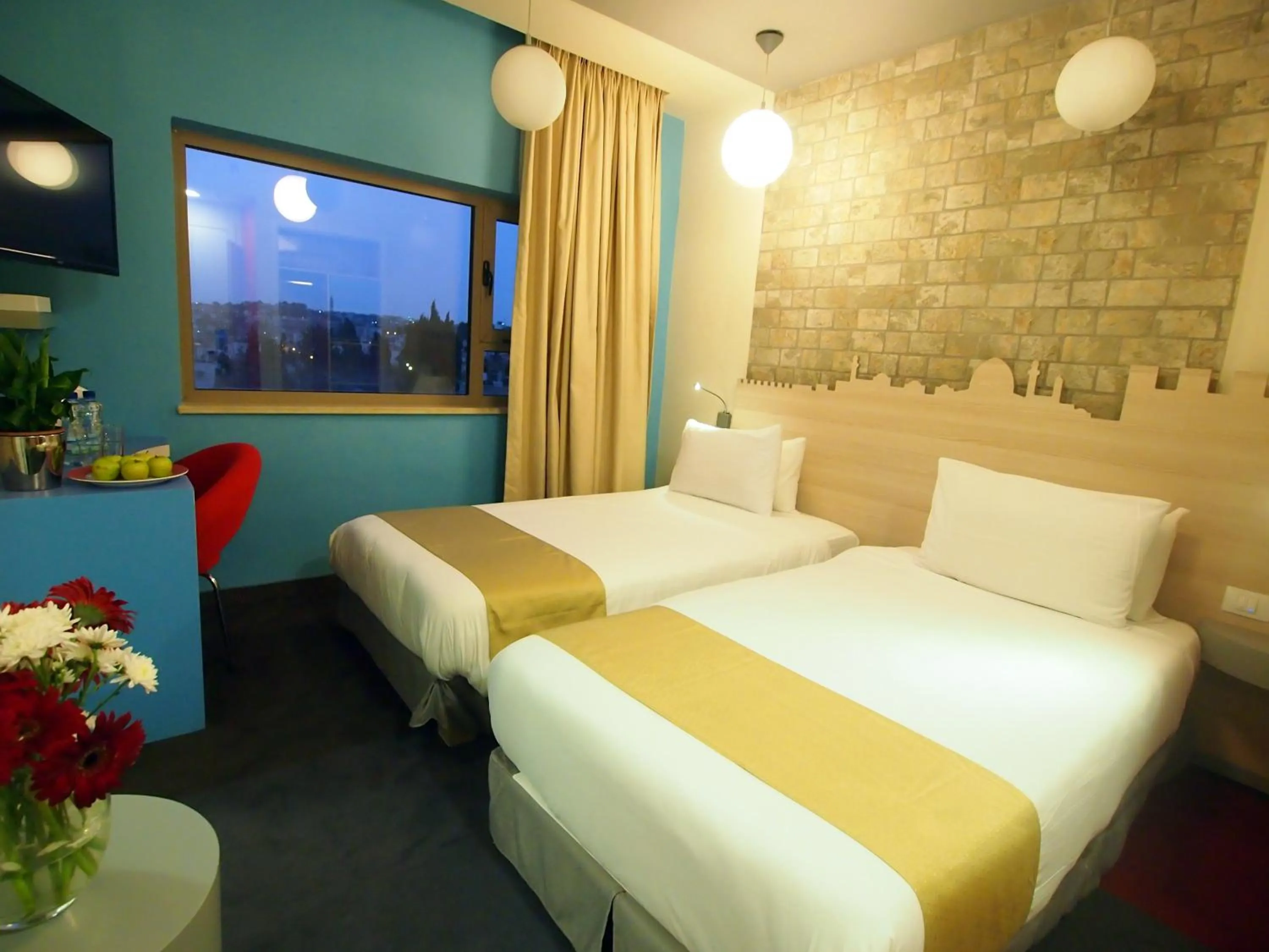 Photo of the whole room, Bed in Grand Park Hotel Jerusalem
