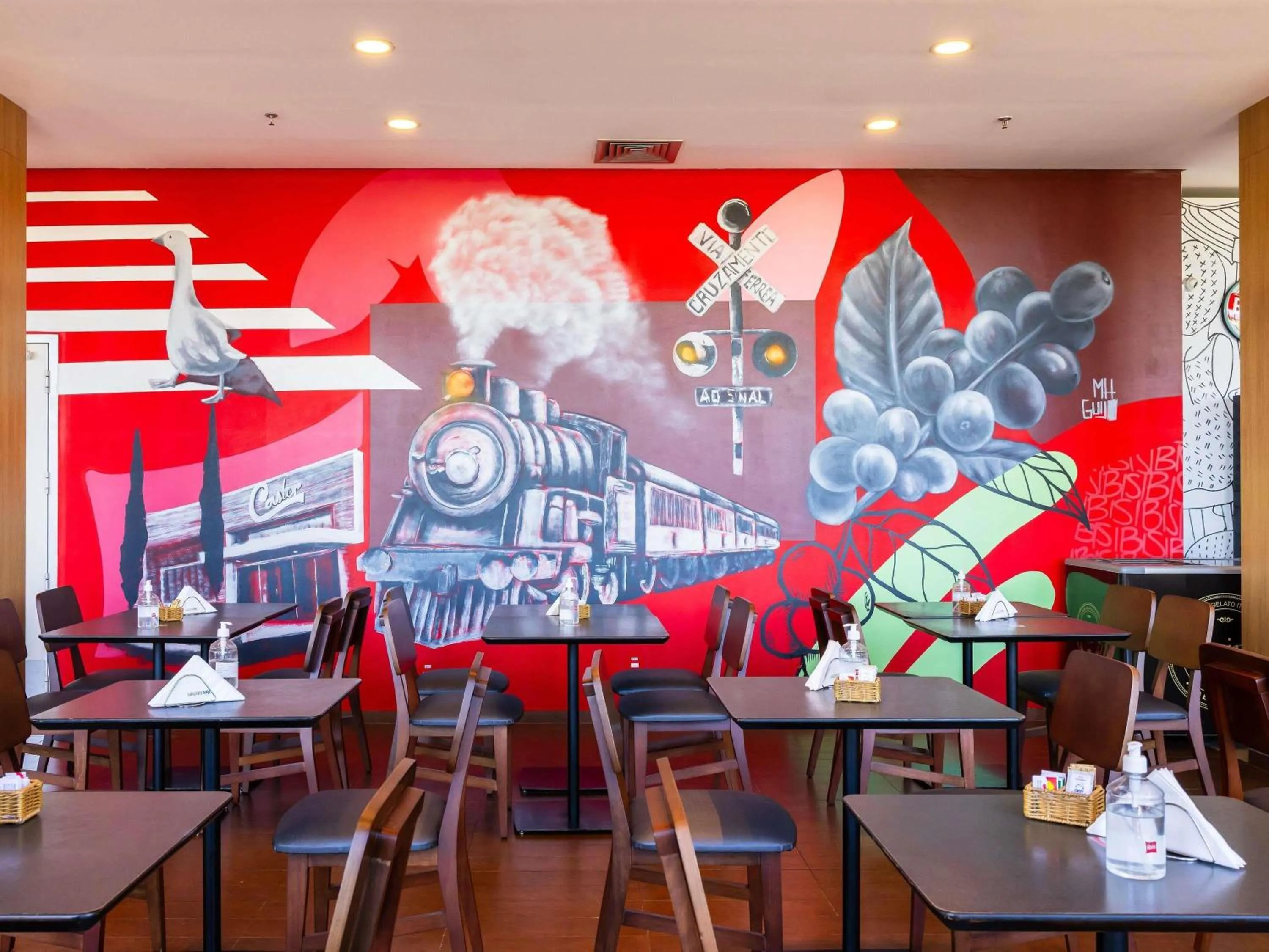 Restaurant/places to eat in ibis Ourinhos