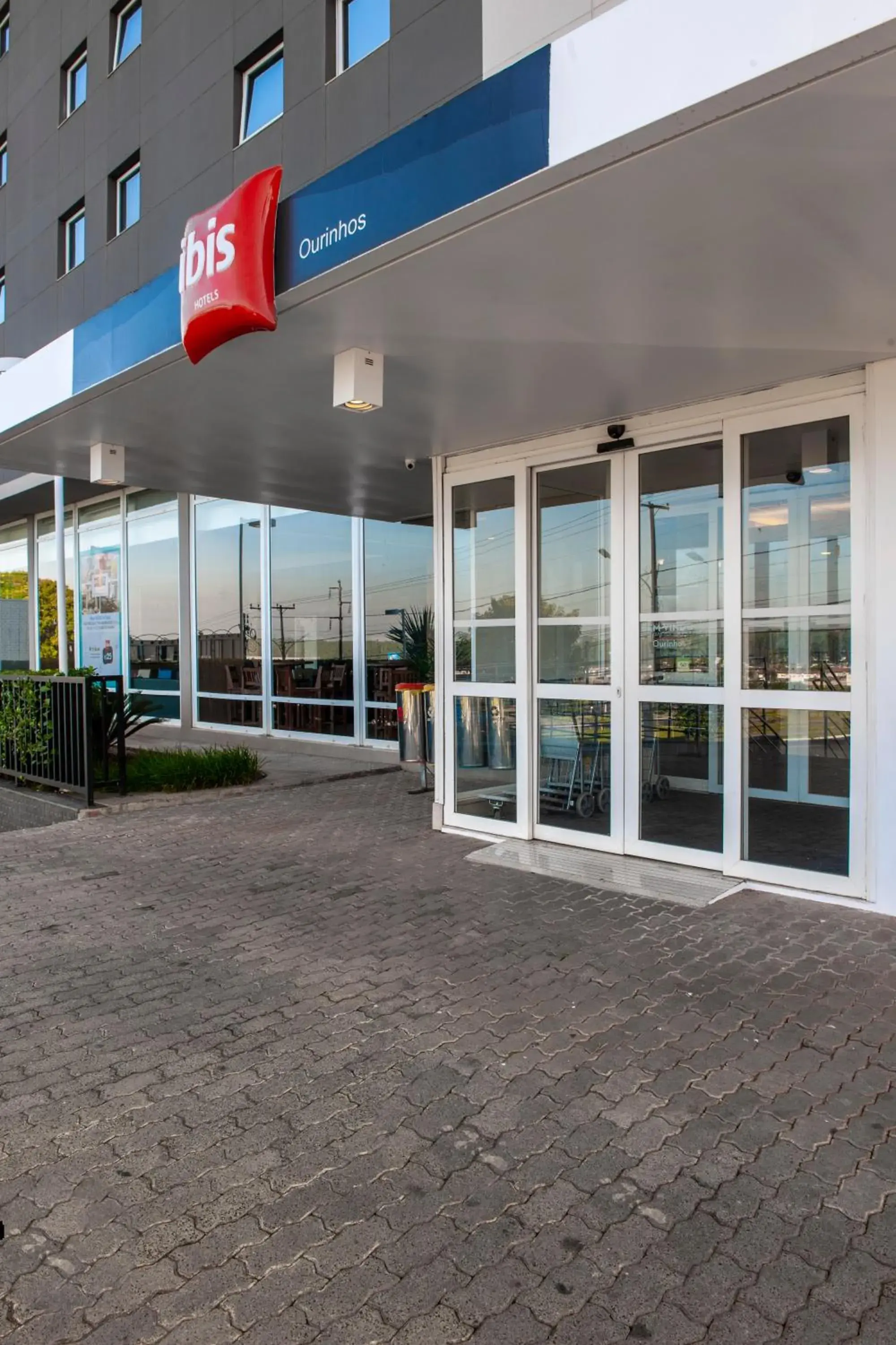 Facade/entrance in ibis Ourinhos Facade/entrance in ibis Ourinhos
