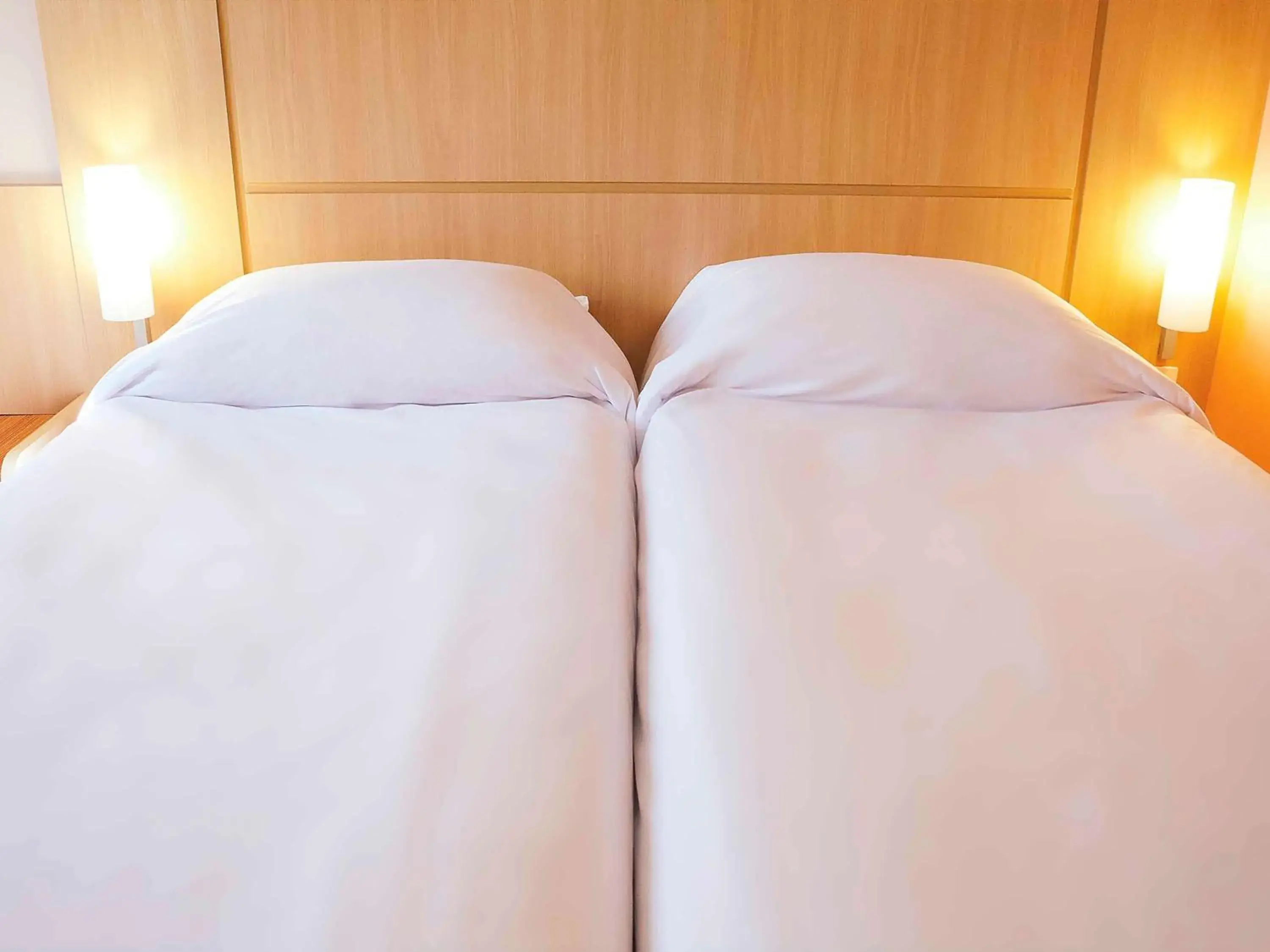 Photo of the whole room, Bed in ibis Ourinhos Photo of the whole room, Bed in ibis Ourinhos
