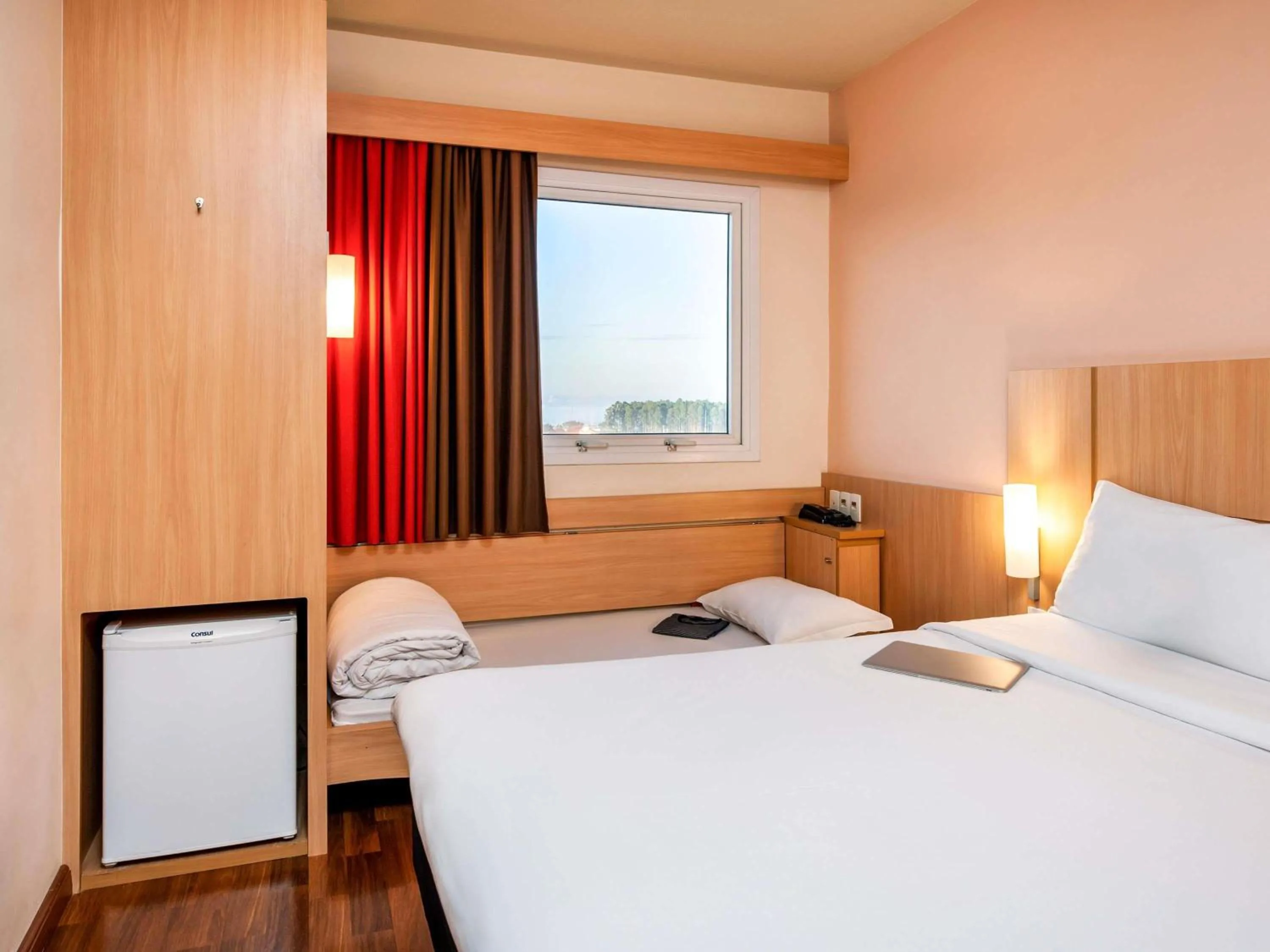 Bedroom, Bed in ibis Ourinhos