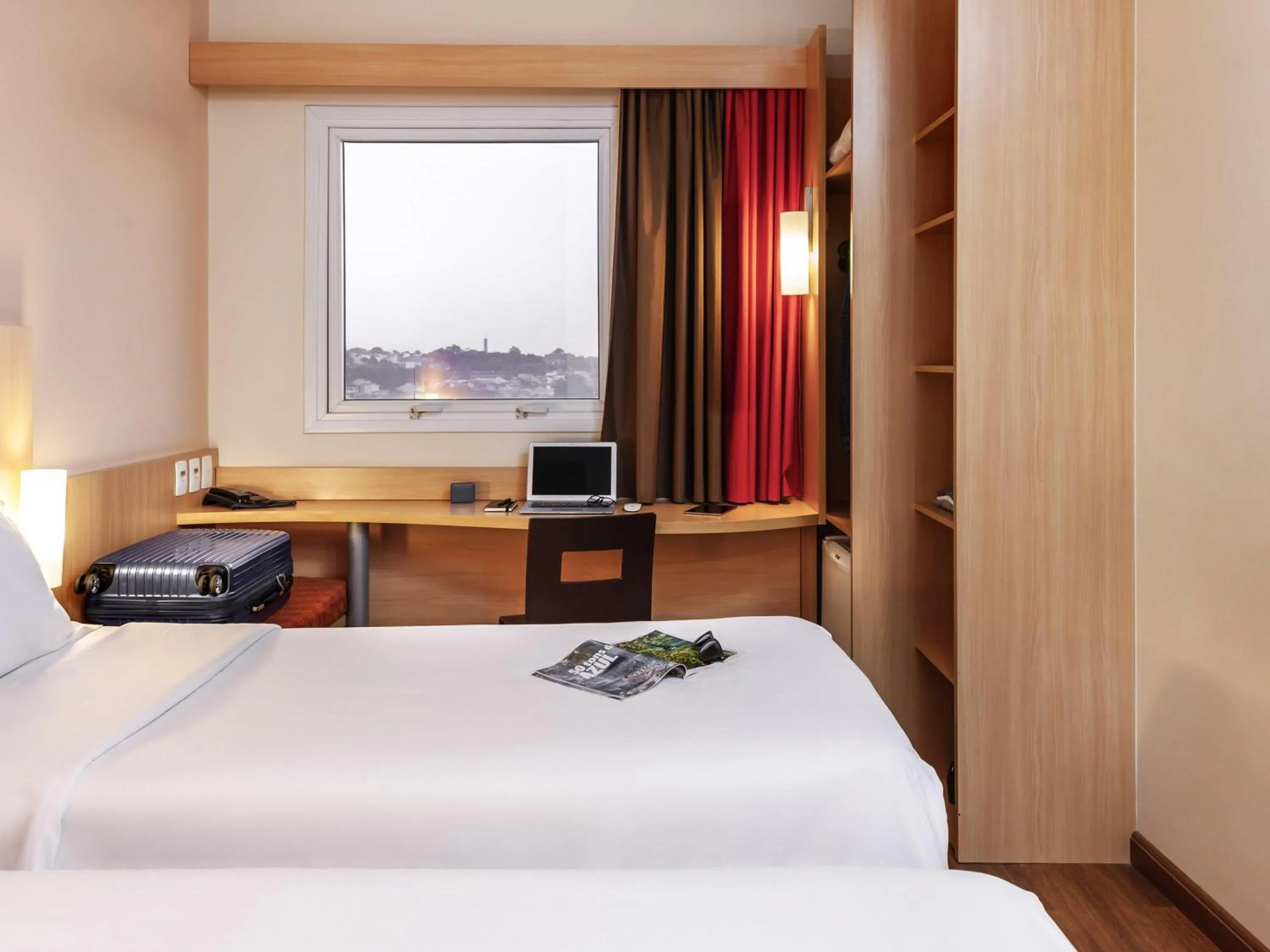 Bedroom, Bed in ibis Ourinhos