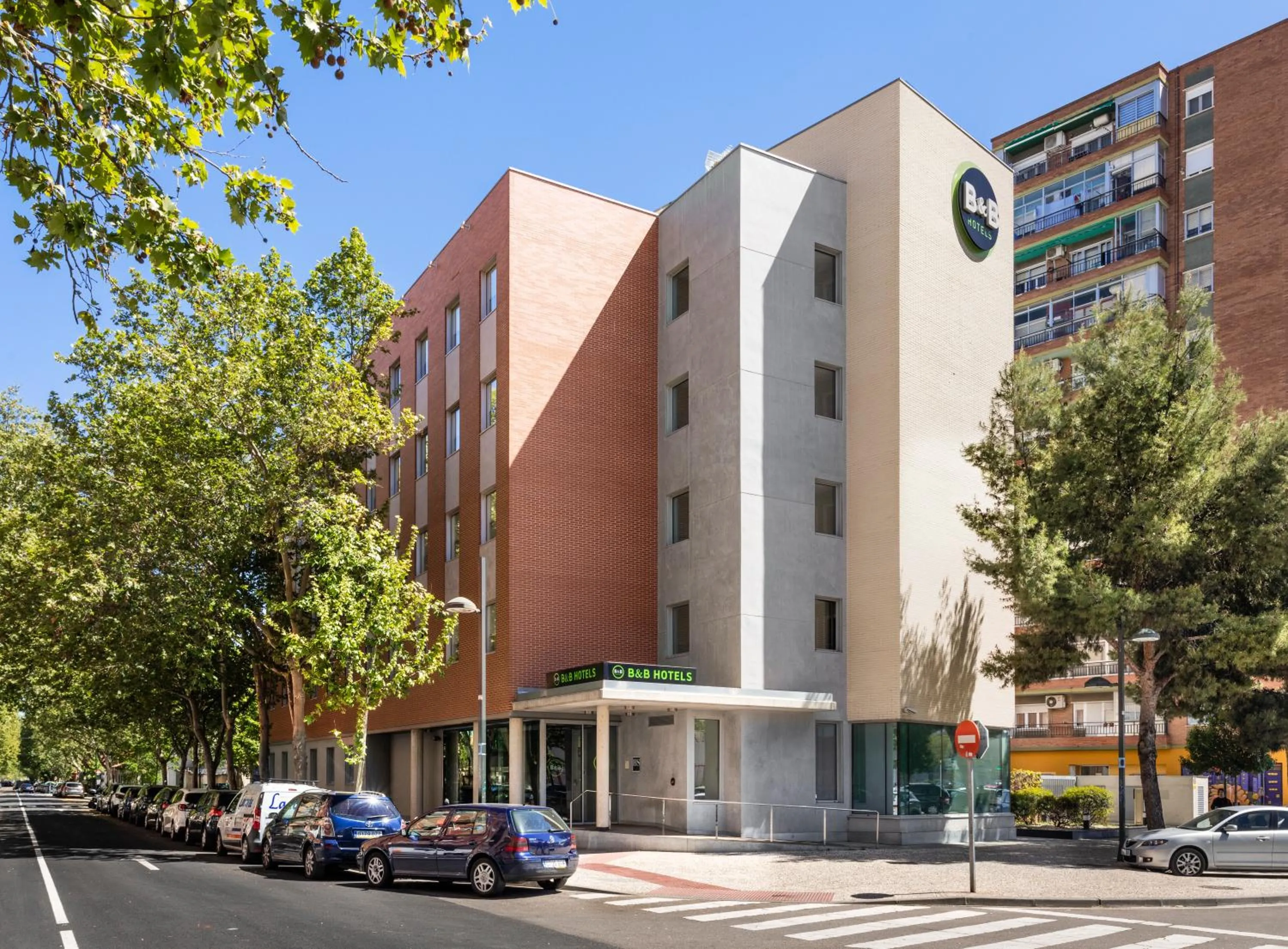 Property building in B&B HOTEL Zaragoza Plaza Mozart