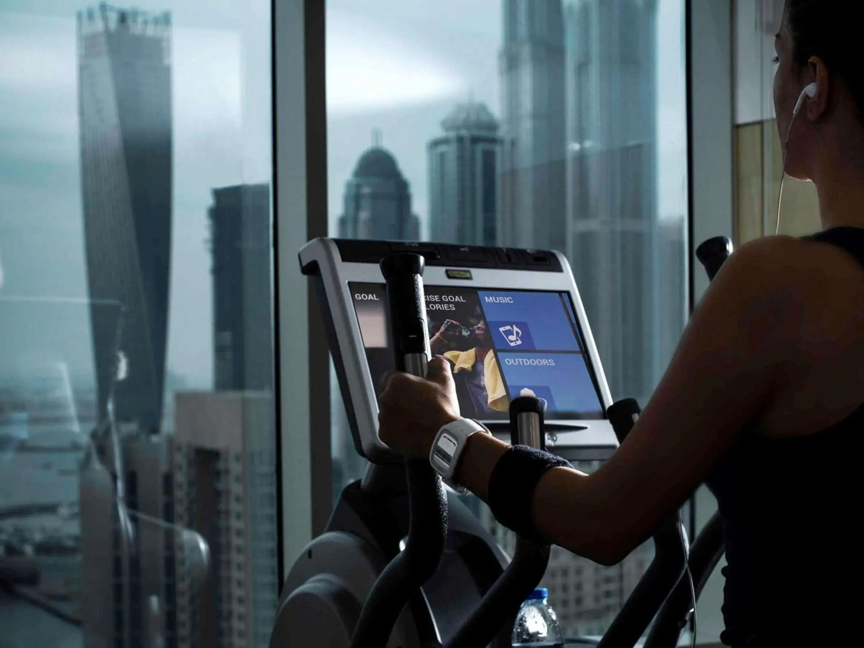 Fitness centre/facilities in Pullman Dubai Jumeirah Lakes Towers Fitness centre/facilities in Pullman Dubai Jumeirah Lakes Towers