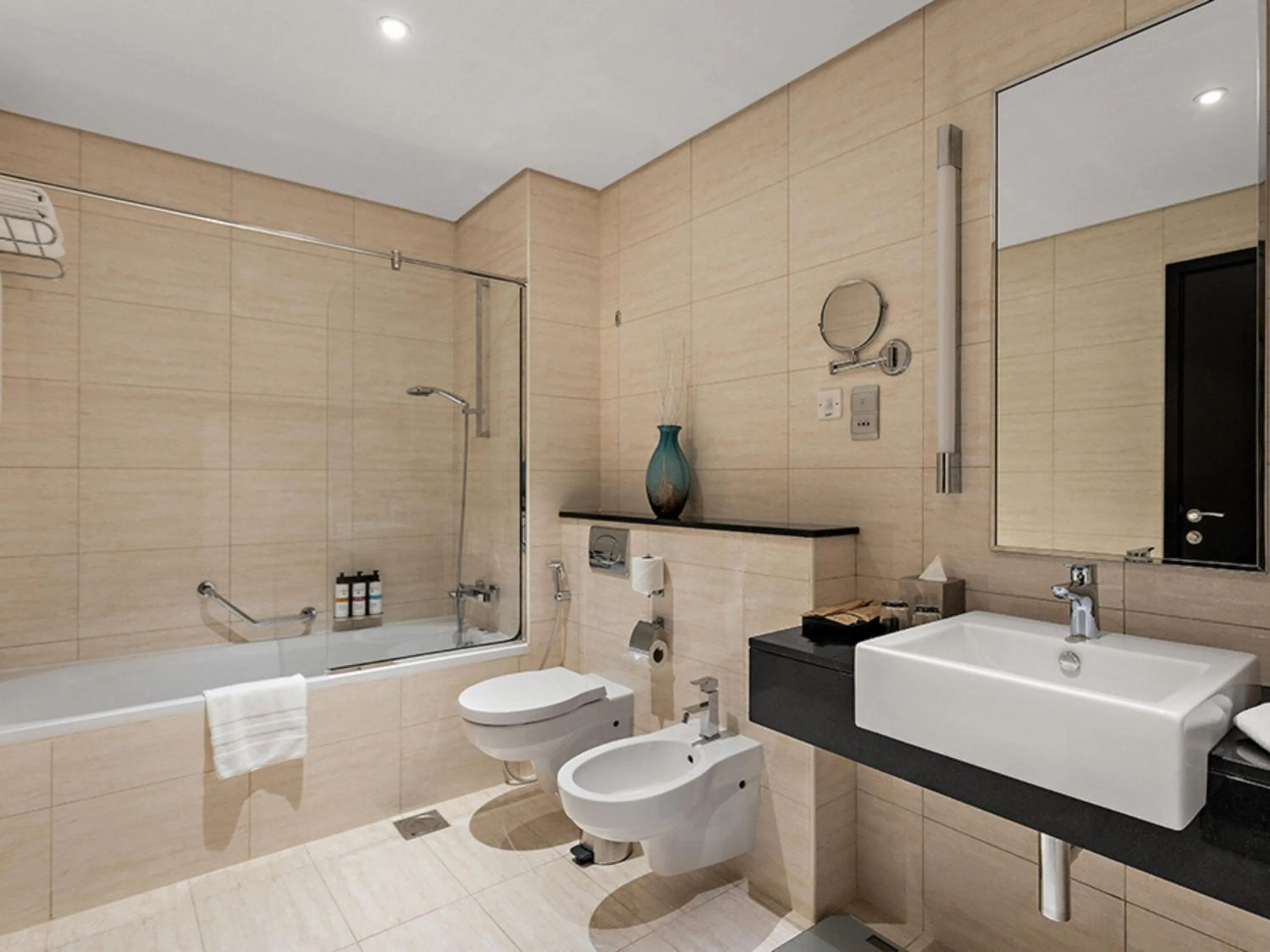 Bathroom in Pullman Dubai Jumeirah Lakes Towers