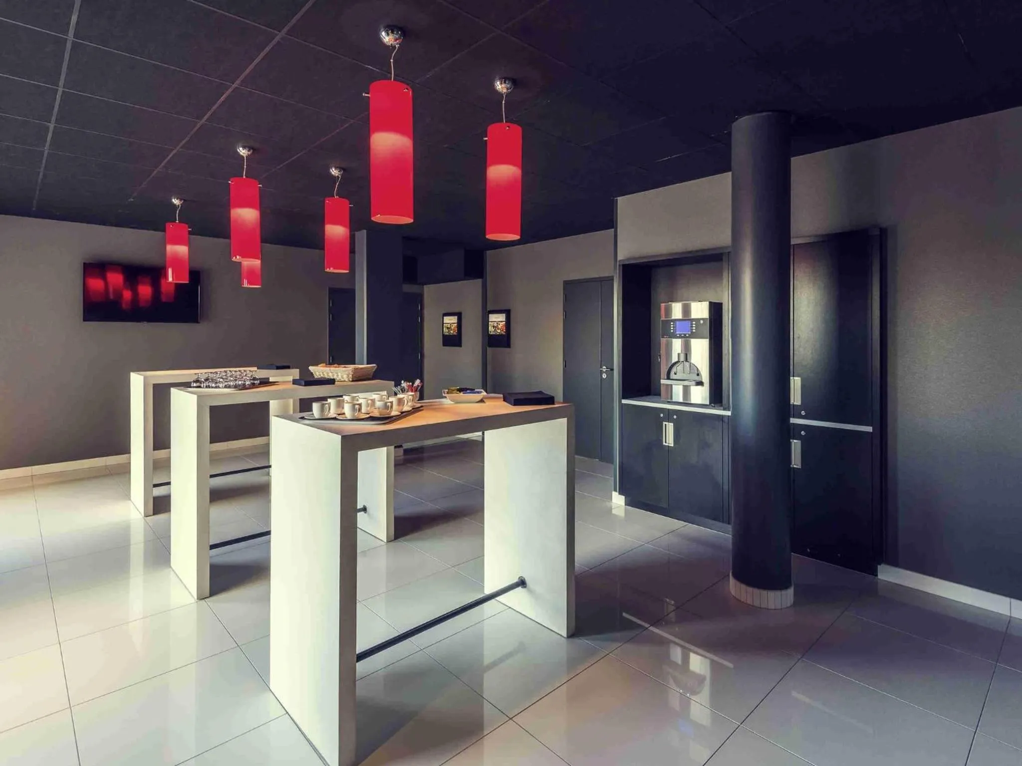 Meeting/conference room in Mercure Cherbourg Centre Port