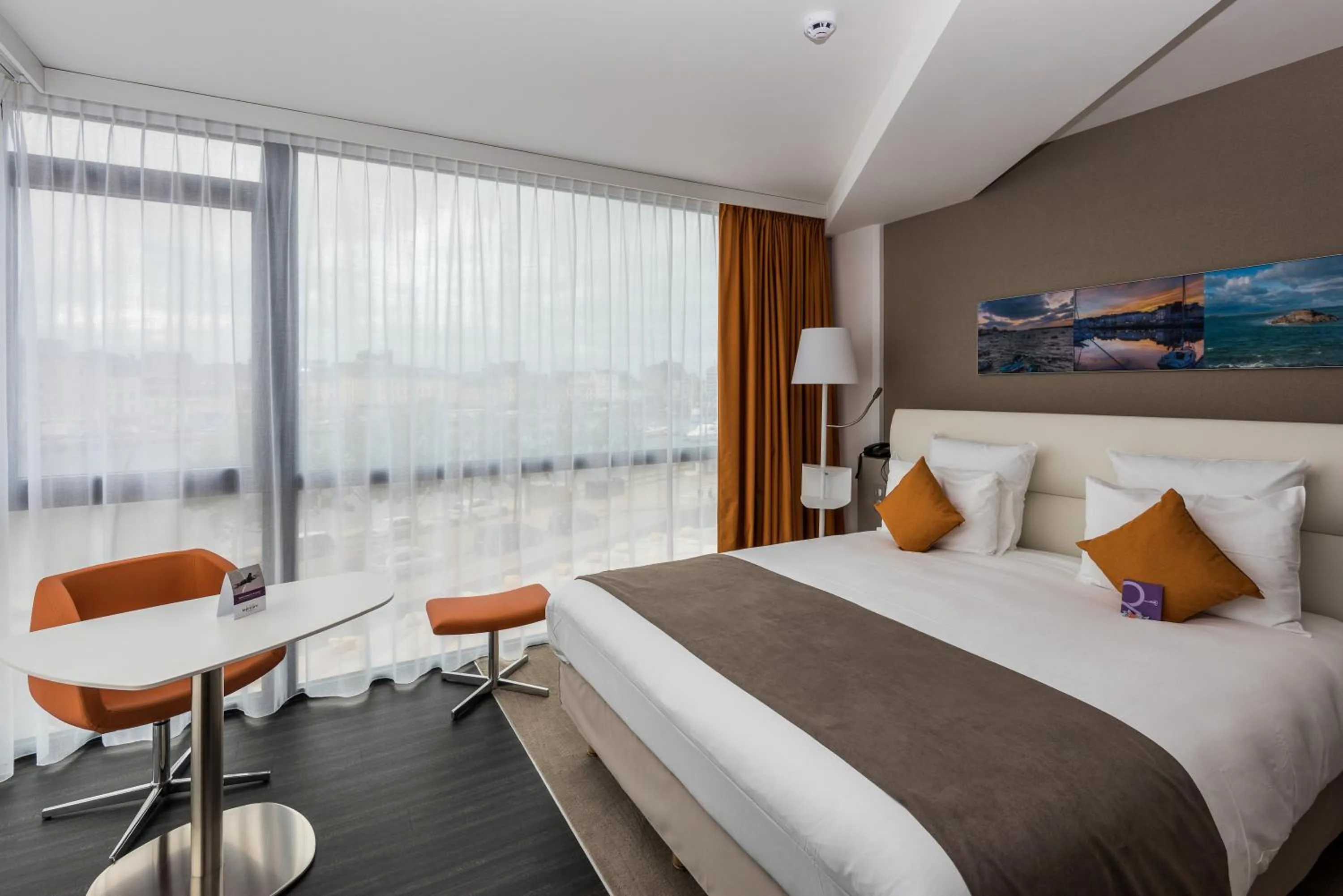 Bedroom, Bed in Mercure Cherbourg Centre Port