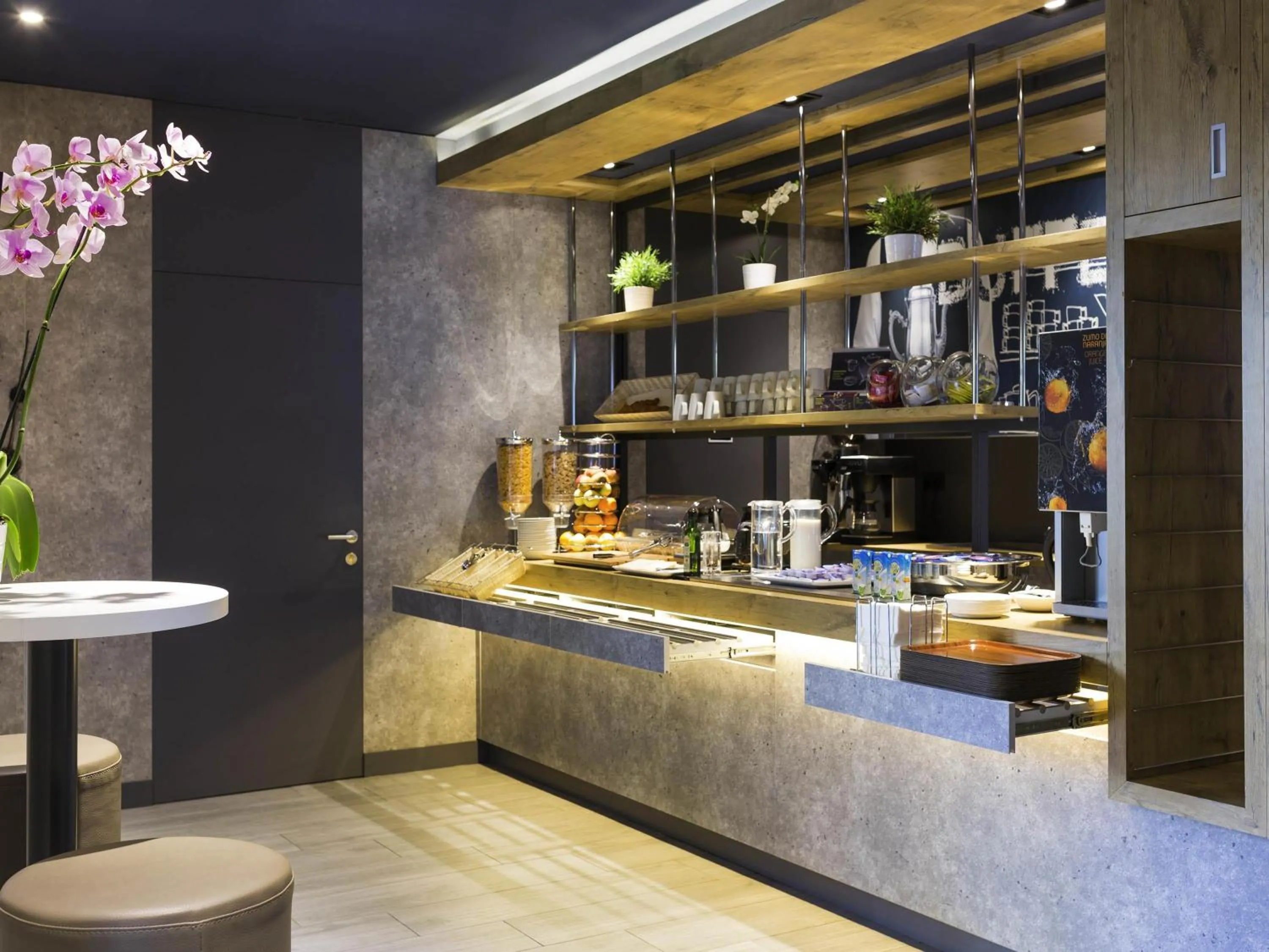 Breakfast in Ibis Budget Madrid Calle 30